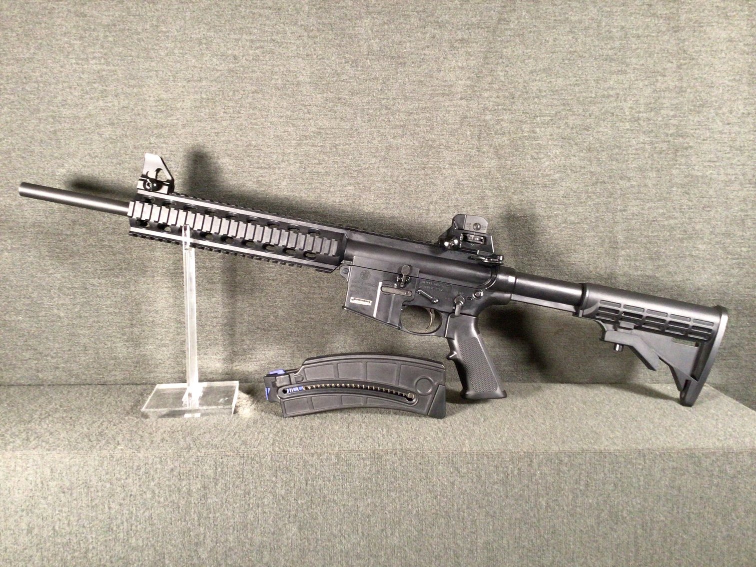 Image for Smith & Wesson M&P15-22 .22 LR cal semi-auto rifle