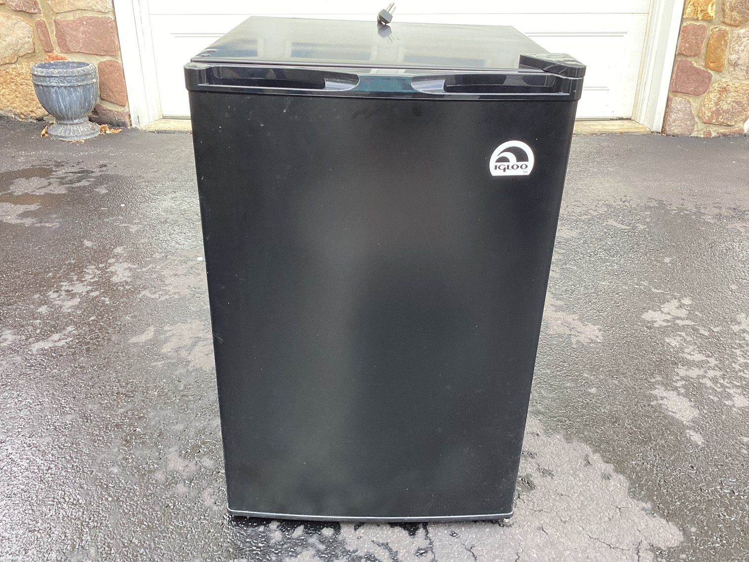 Image for Igloo Small Refrigerator