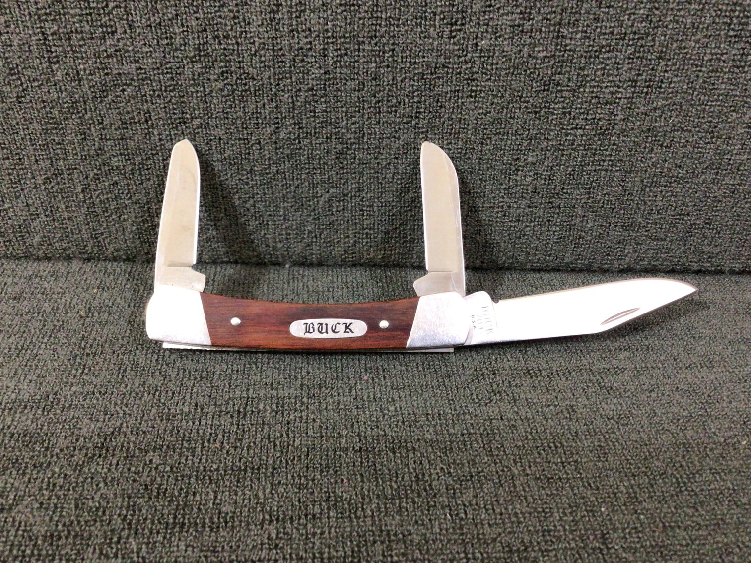 Image for Buck 703 3-blade knife