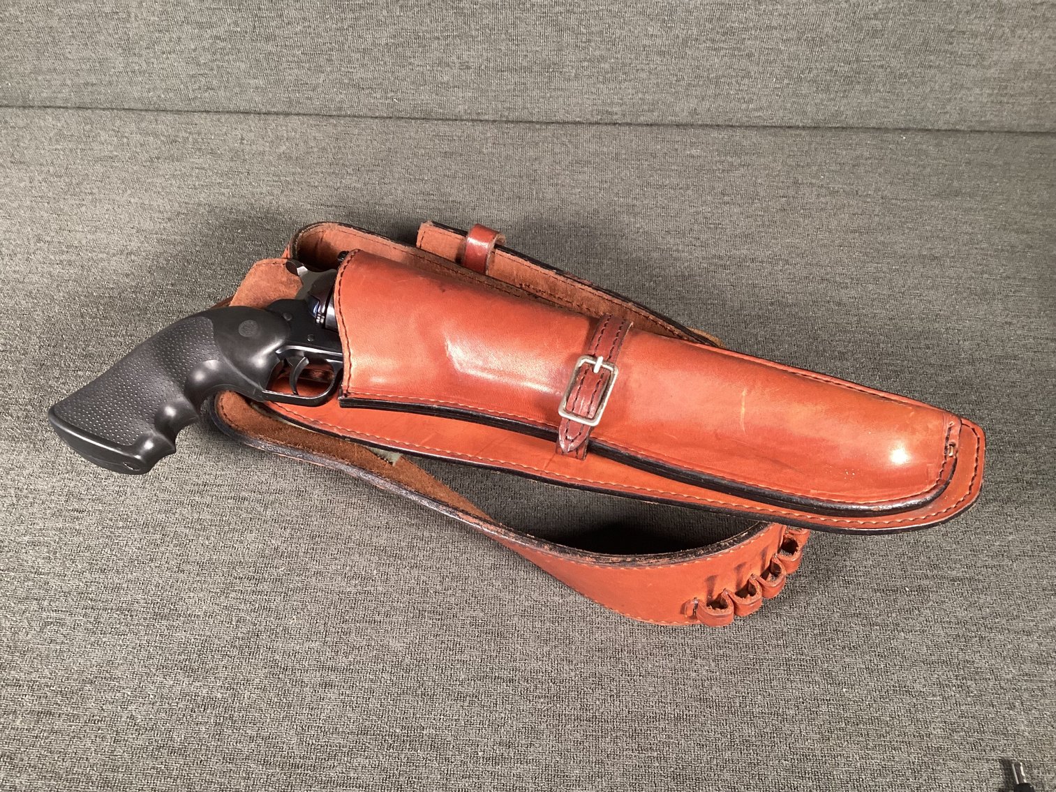 Image for Ruger .44 cal New Model Super Blackhawk w/ box