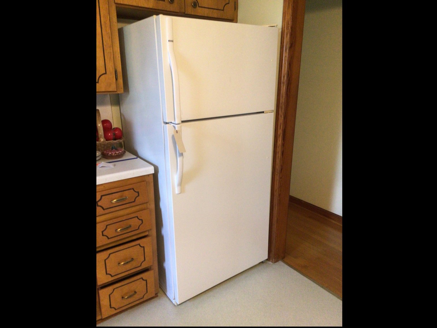 Image for Kenmore refrigerator with freezer on top ( good condition )