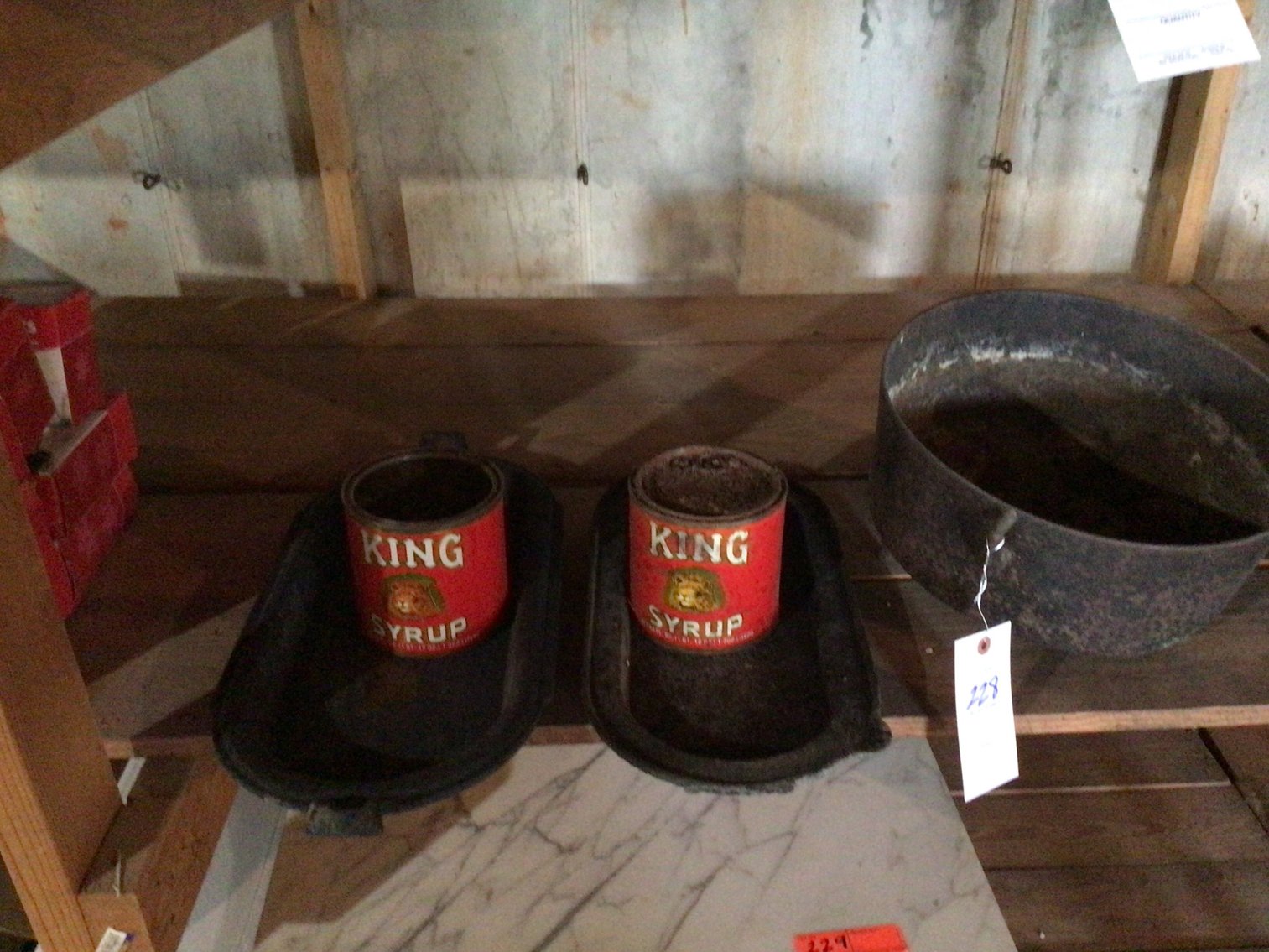 Image for Cast iron fish pans, spider and decorative cans