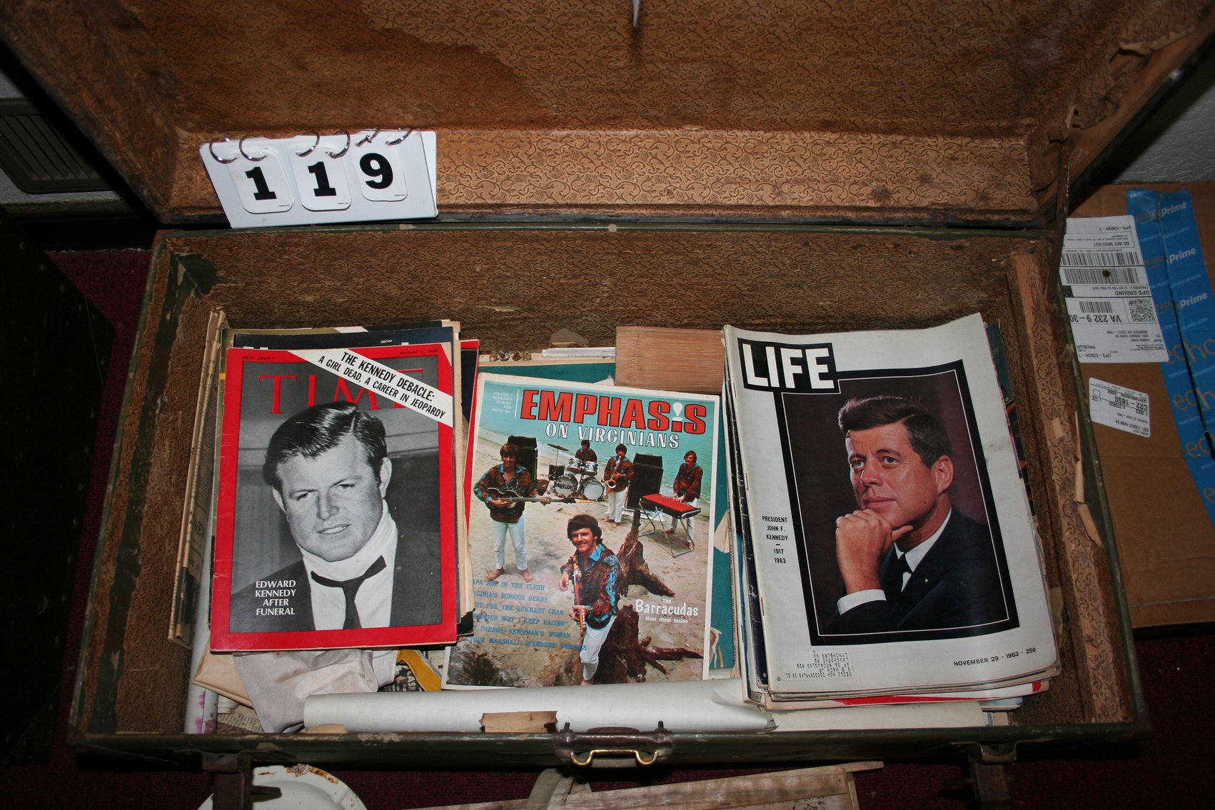 Image for Foot Locker (Contents Included)