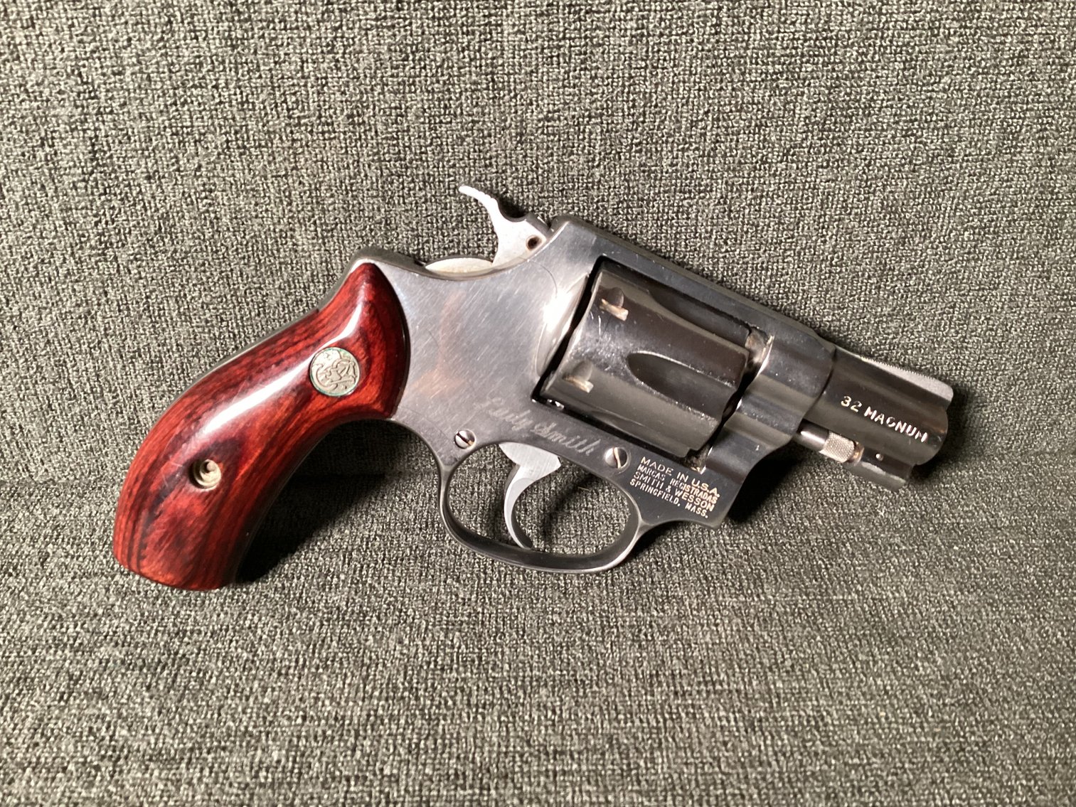 Image for Smith & Wesson Model 631 Lady Smith, .32 Magnum Stainless.