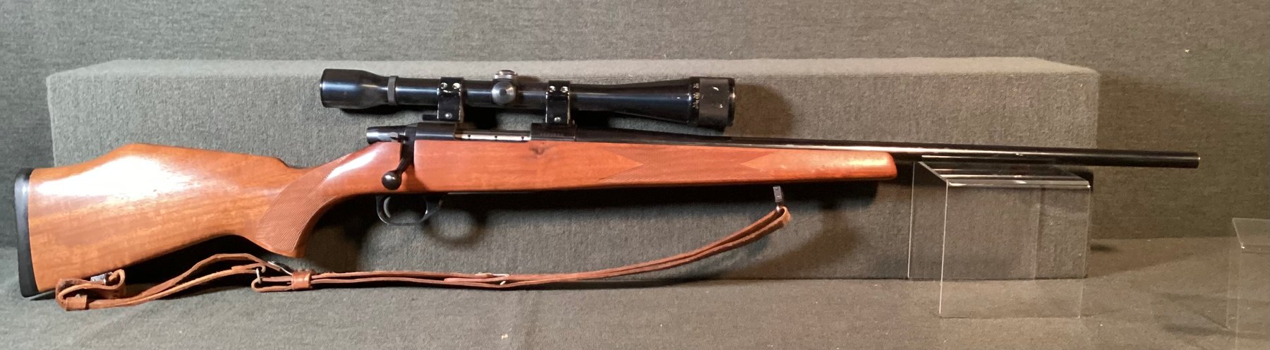 Image for Weatherby Vanguard VGS - 22-250 REM with Weaver Scope