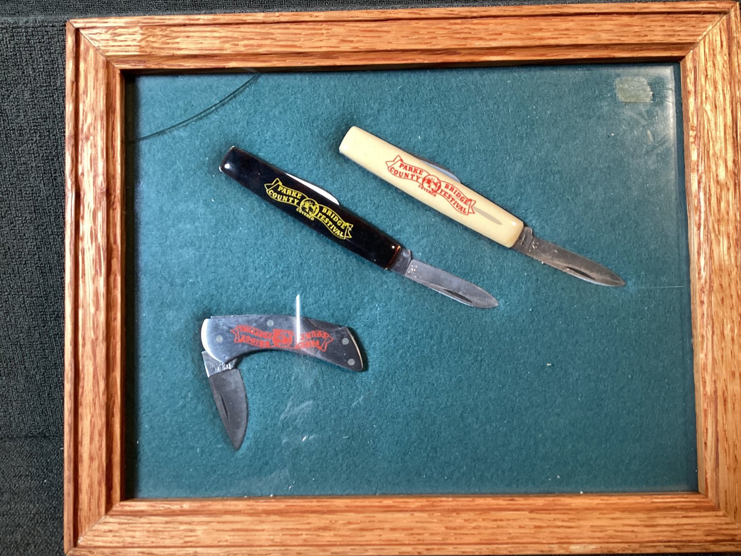 Image for Case XX Three Advertising Knives in case