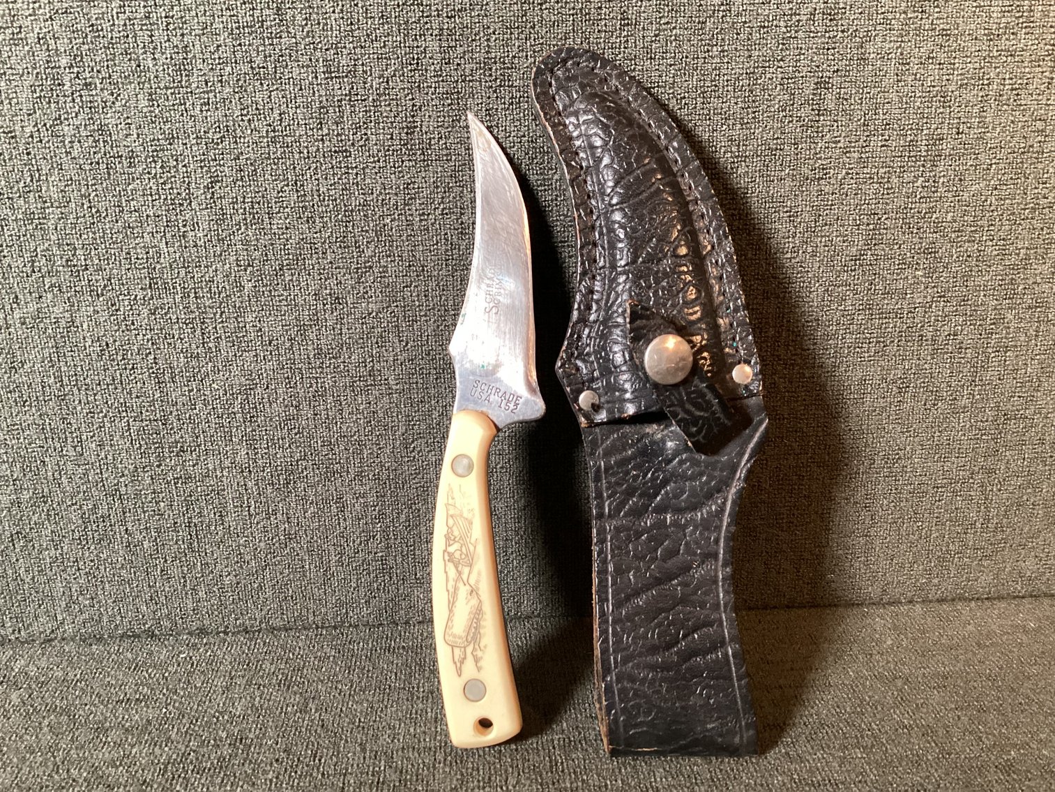 Image for Schrade Scrimshaw Knife with Sheath