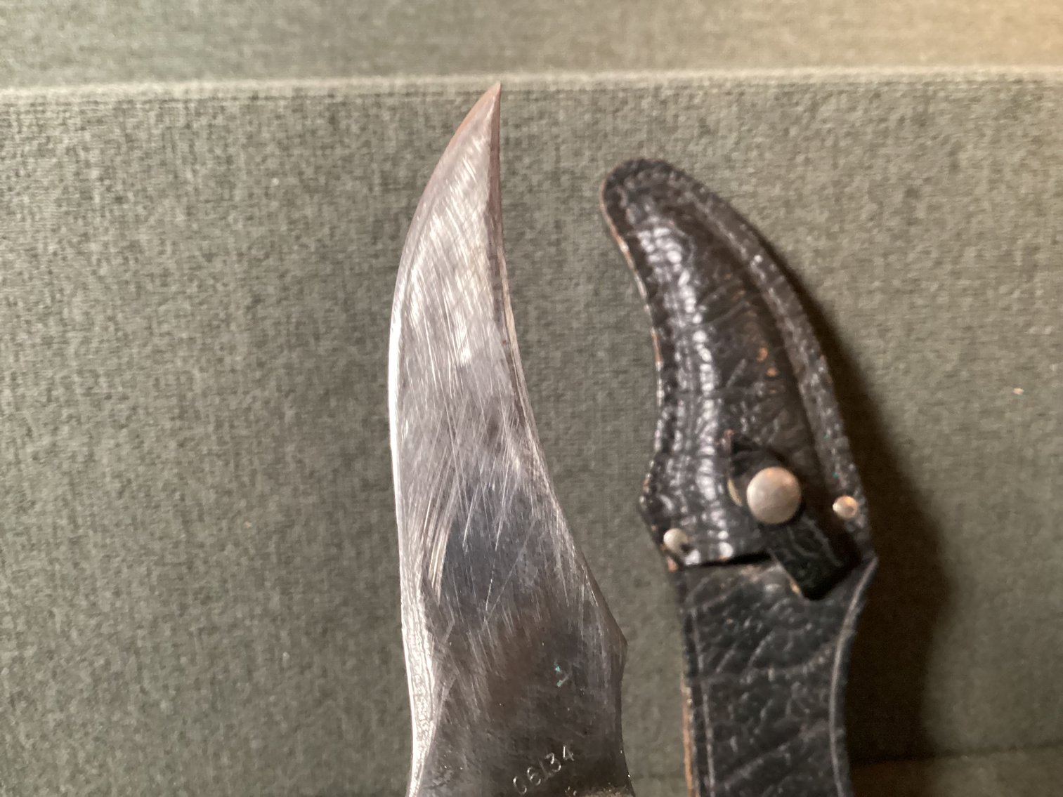 Image for Schrade Scrimshaw Knife with Sheath