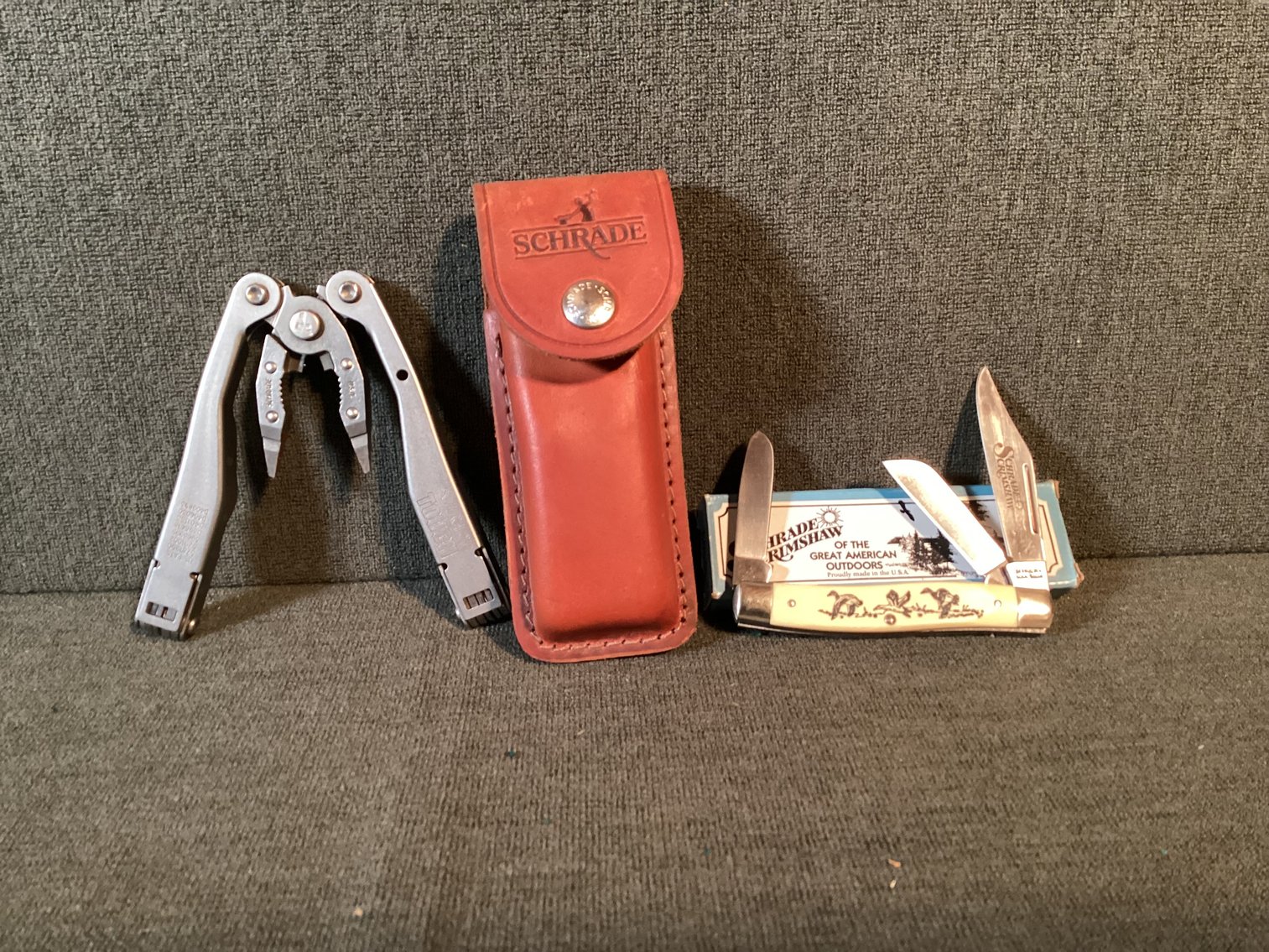 Image for Schrade Multi Tool and 3 Blade Scrimshaw