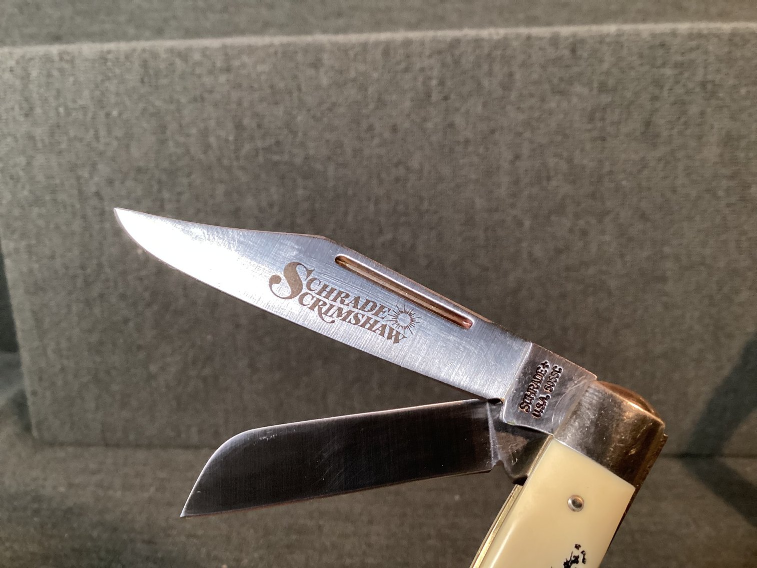 Image for Schrade Multi Tool and 3 Blade Scrimshaw