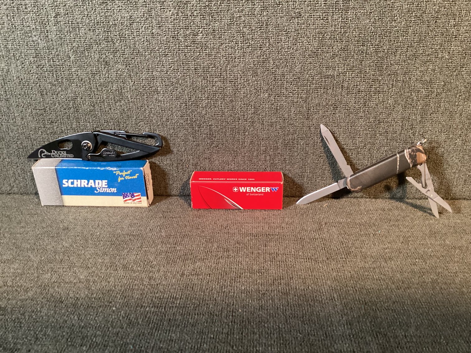 Image for Schrade Simon Ducks Unlimited Wenger Camo Esquire Hard Wood Knive