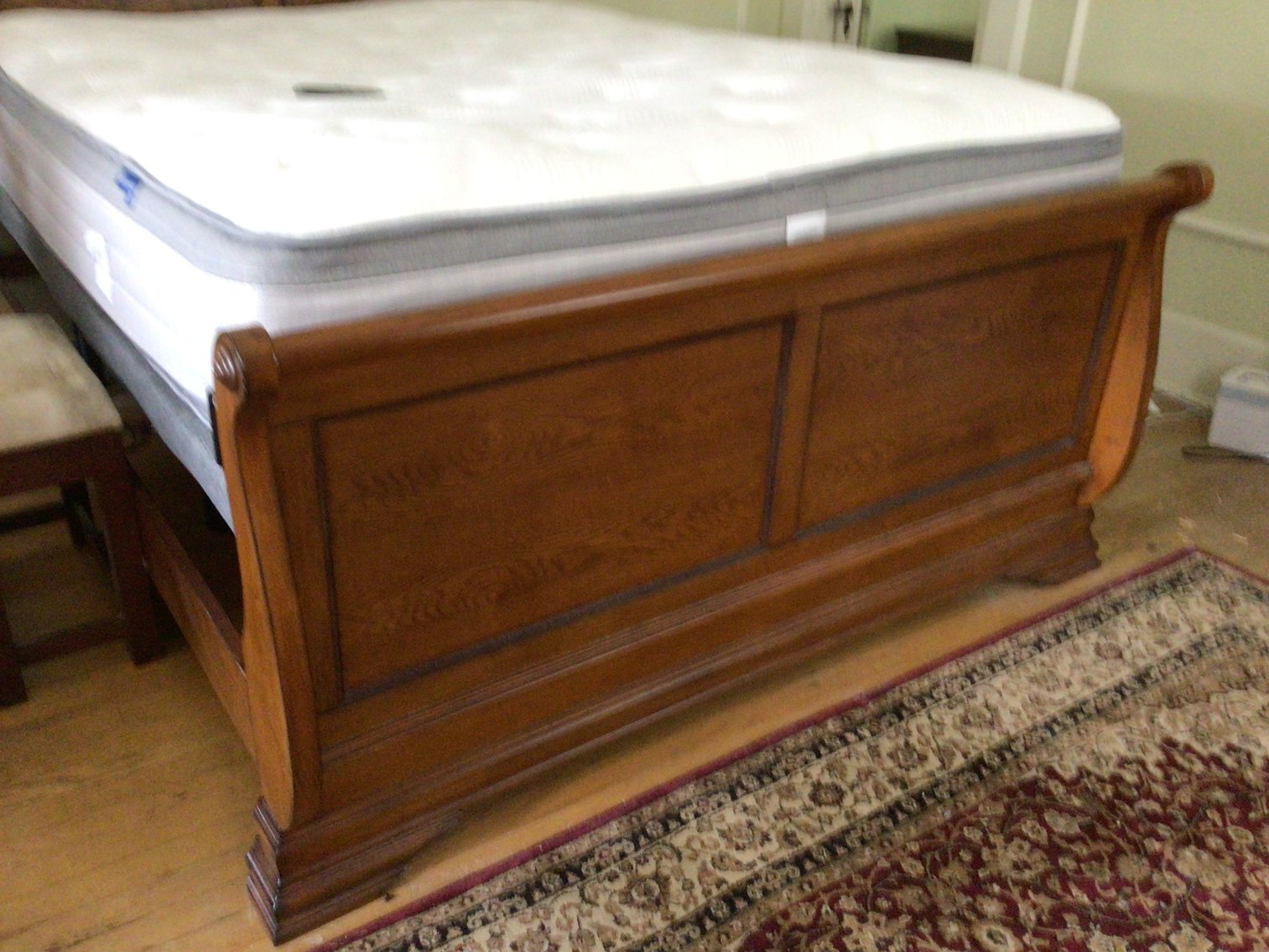 Image for Oak Queen Size Adjustable Bed with Bed-Steps