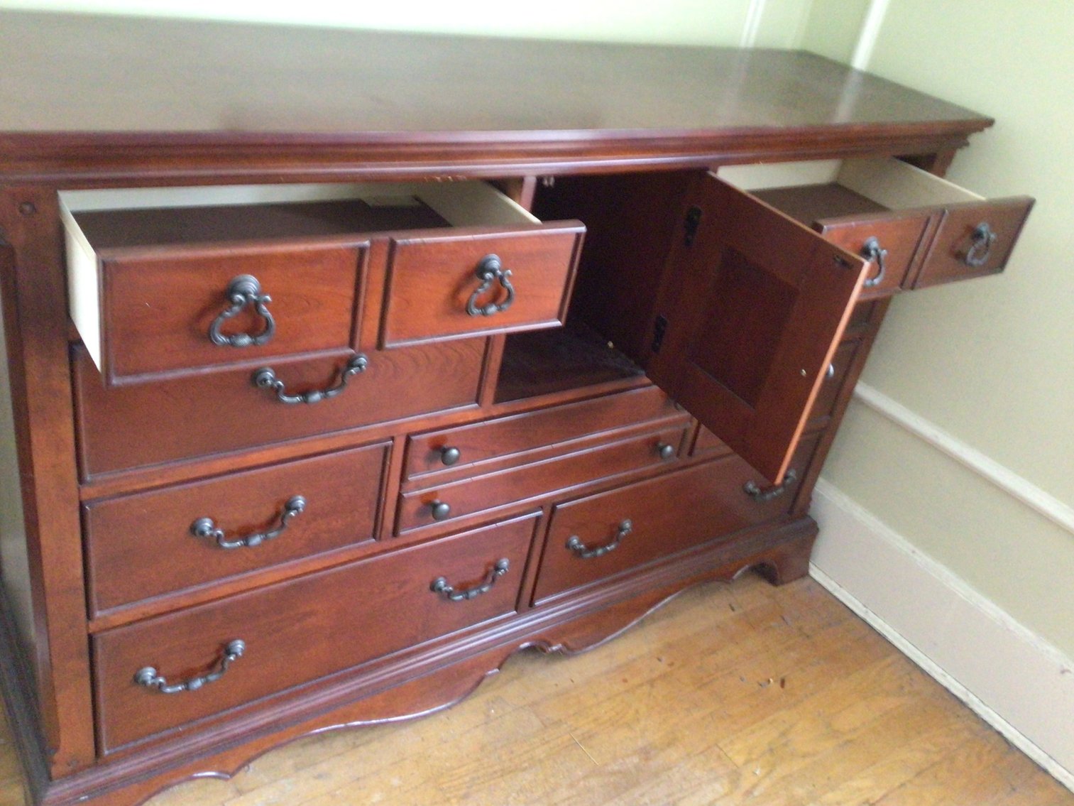 Image for Gentleman’s Dresser