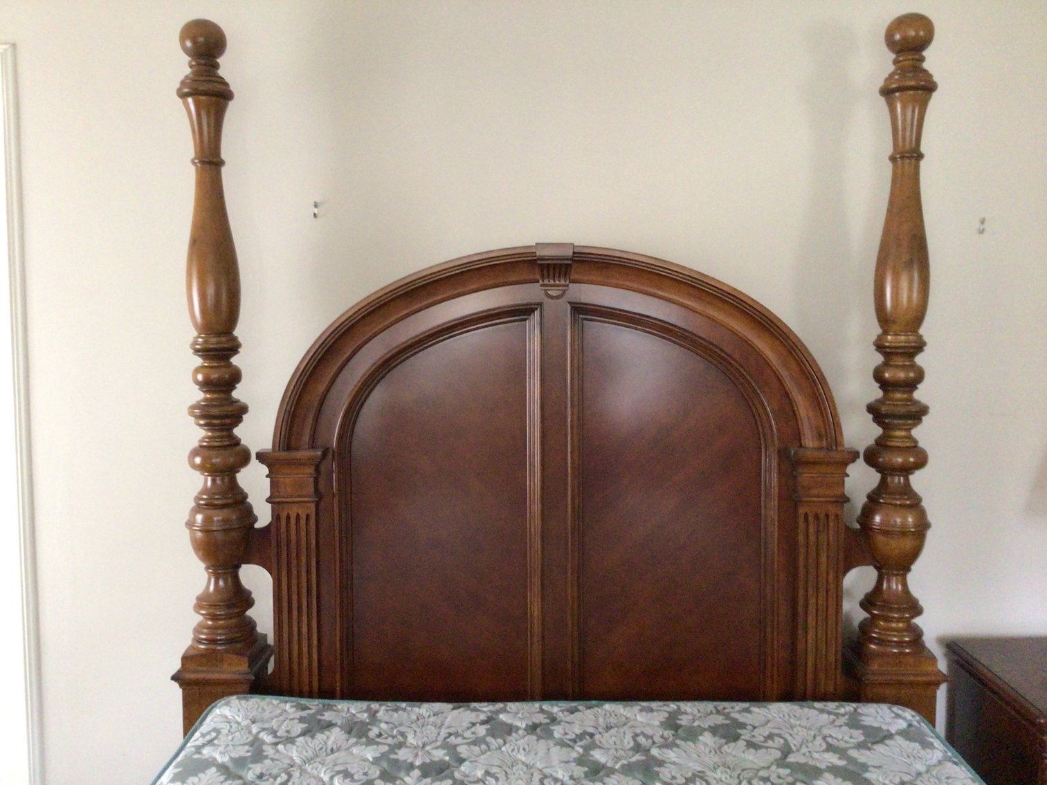 Image for 4-Poster Queen Bed