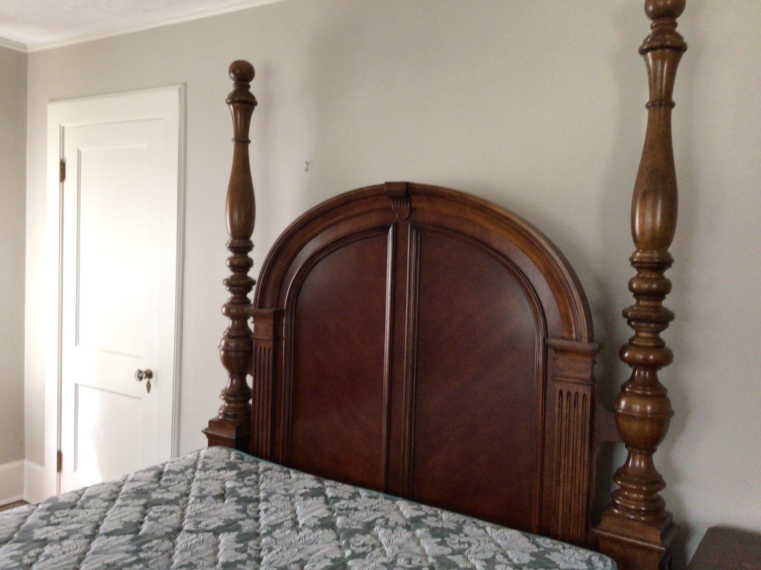 Image for 4-Poster Queen Bed