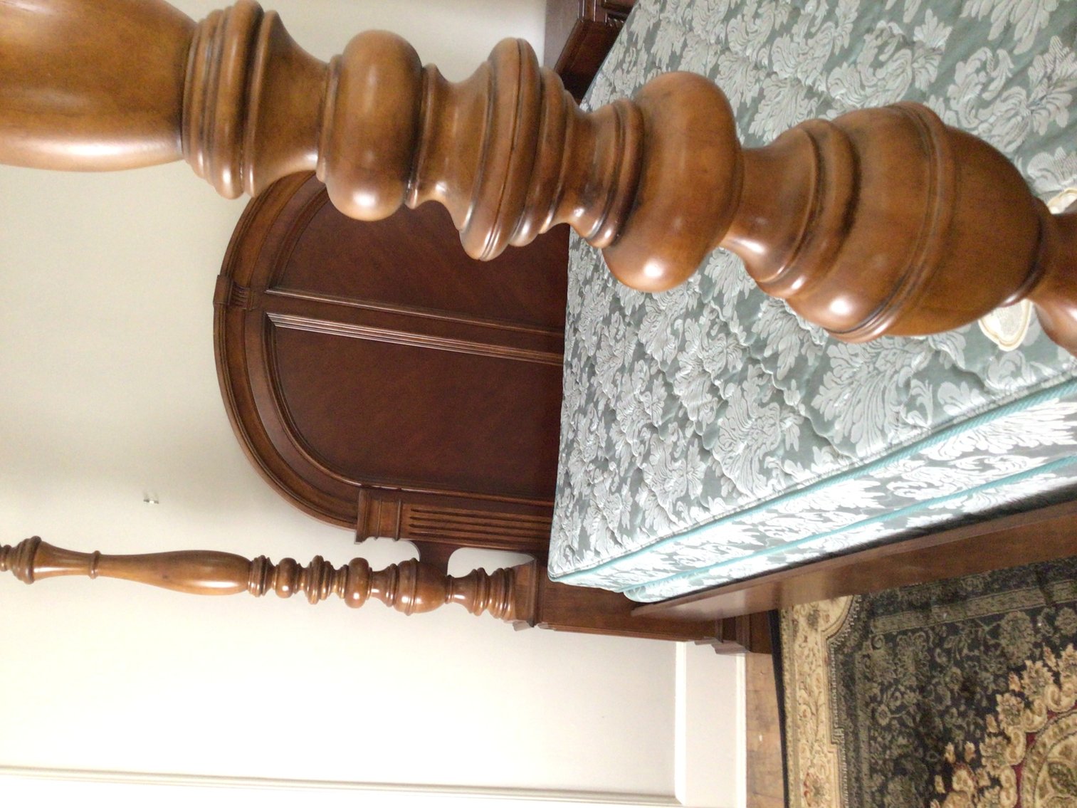 Image for 4-Poster Queen Bed