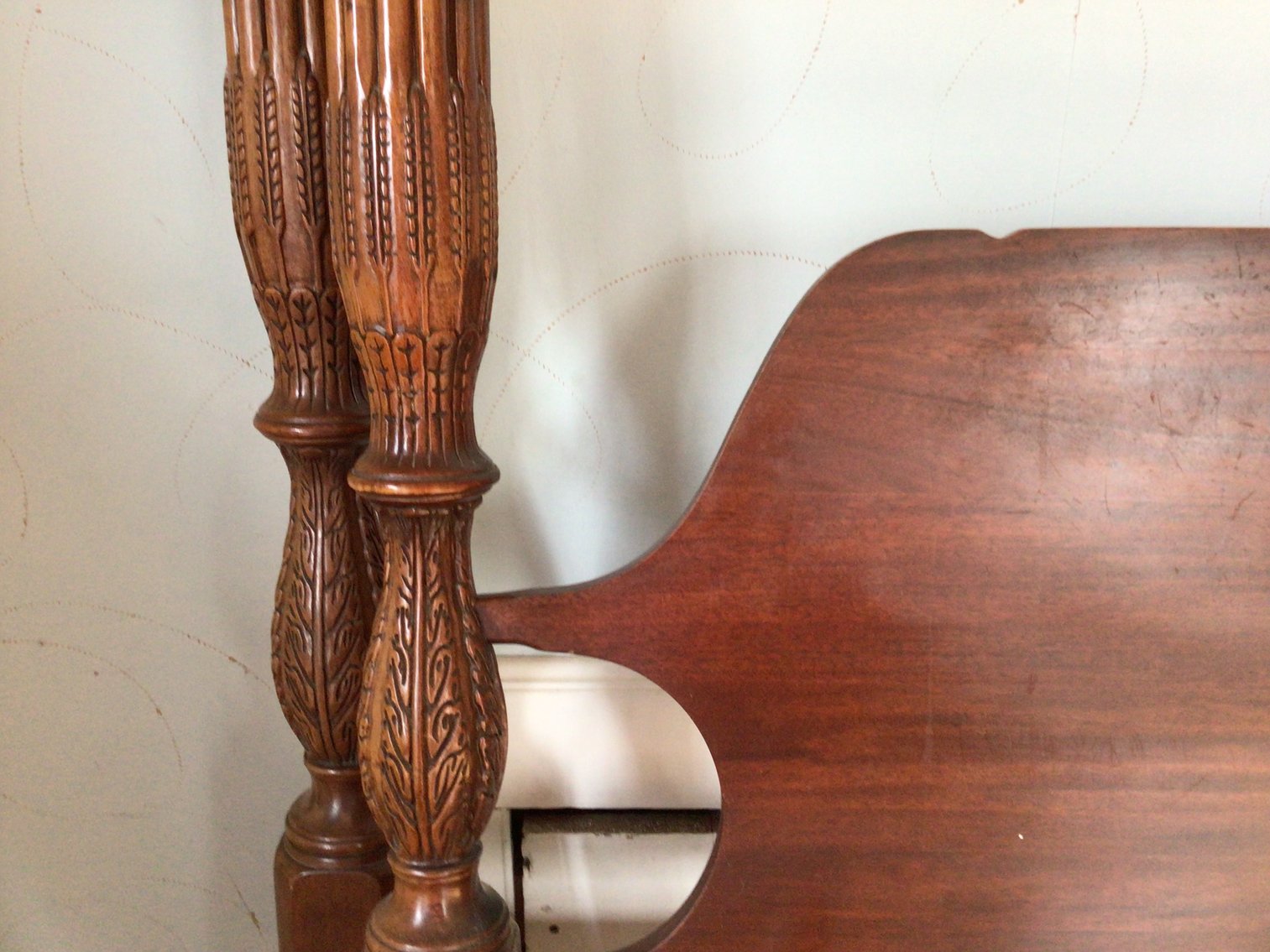 Image for King Size Bed - 4 Poster - Rice Carved