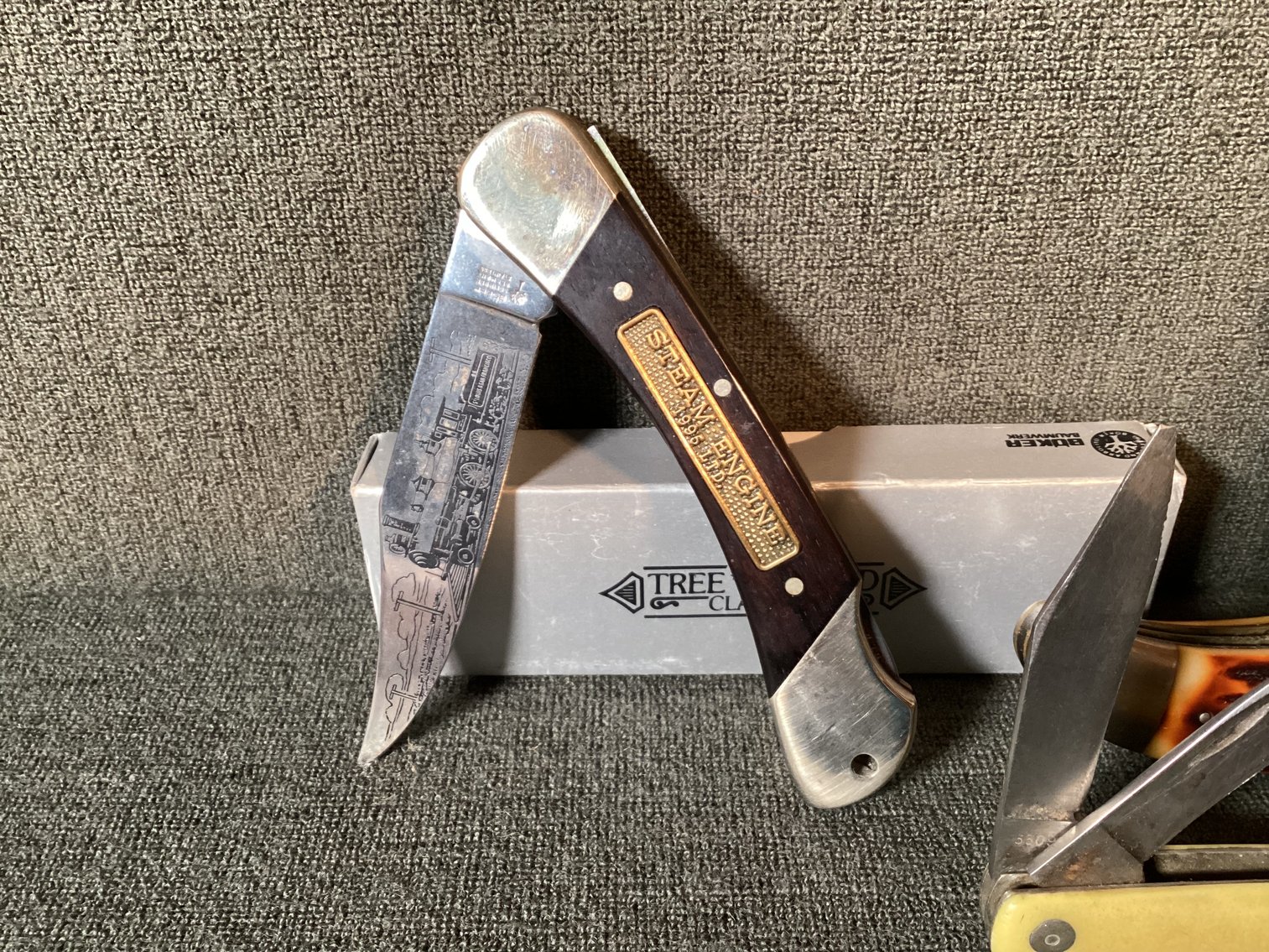 Image for Case XX 33992 and Tree Brand “Steam Engine”