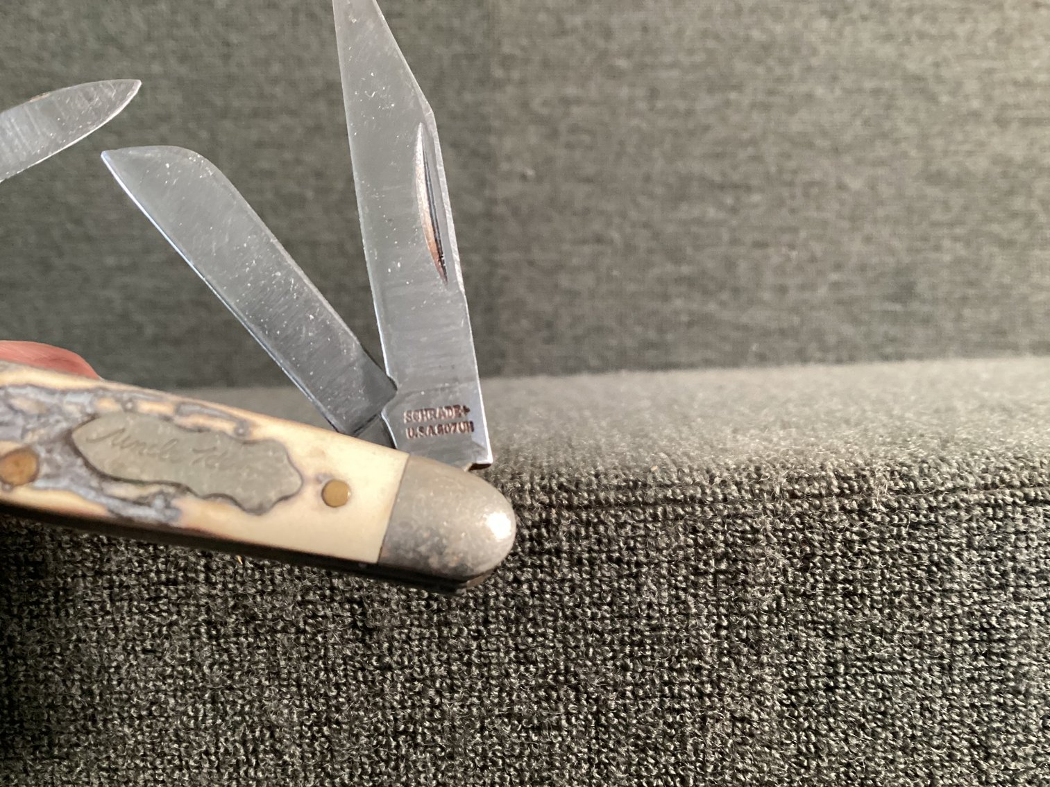 Image for Schrade Uncle Henry Small Pocket Knive