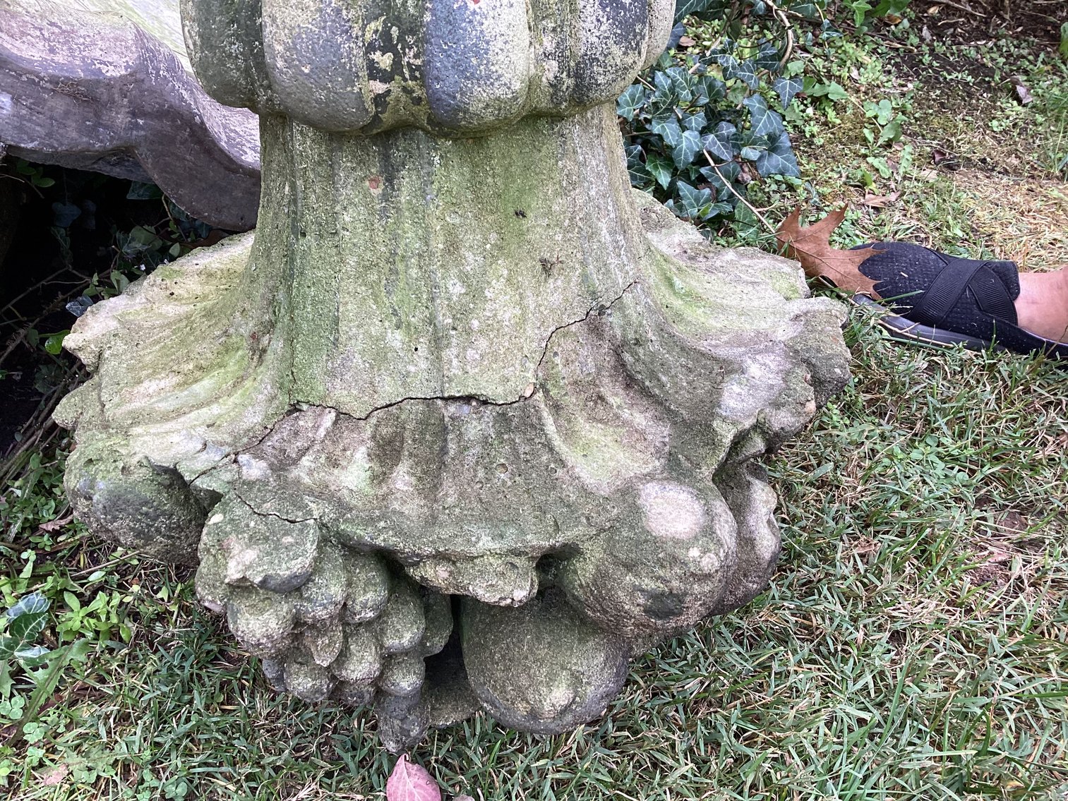 Image for Concrete urn with fruit