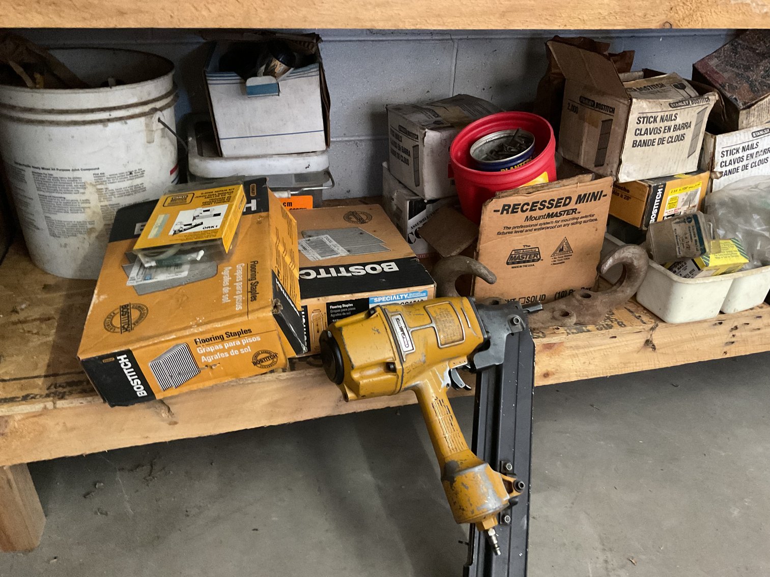 Image for Air Nailer and Huge Lot of Nails