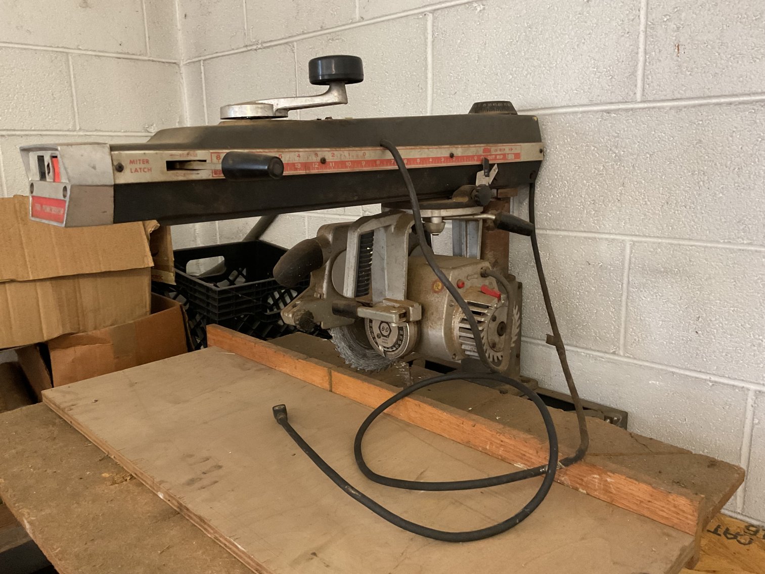 Image for Black and Decker Radial Arm Saw