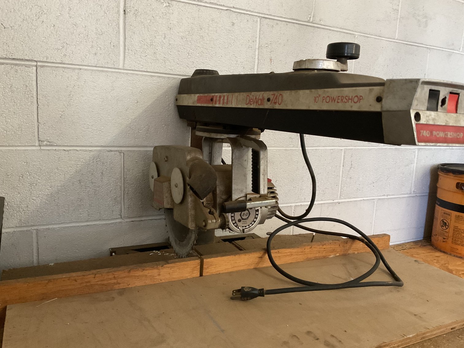 Image for Black and Decker Radial Arm Saw