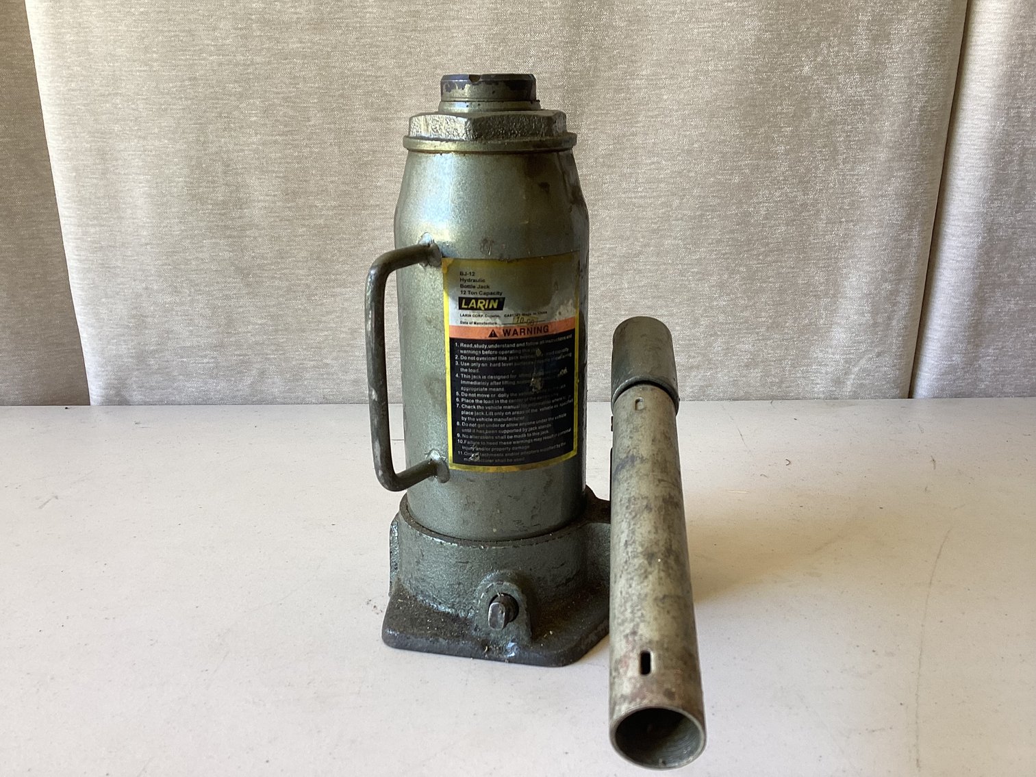 Image for Larin 12 Ton Bottle Jack