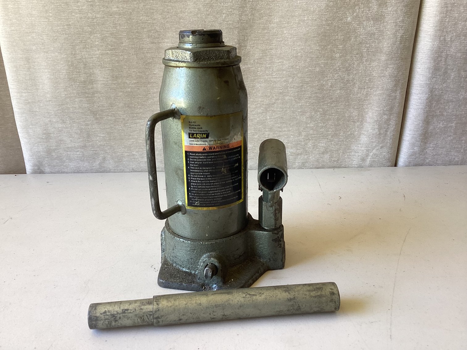 Image for Larin 12 Ton Bottle Jack