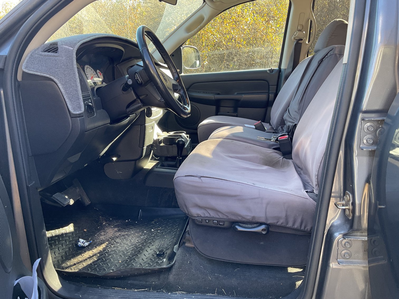 Image for 2002 Dodge RAM 1500 Pick Up Truck w/ Crew Cab