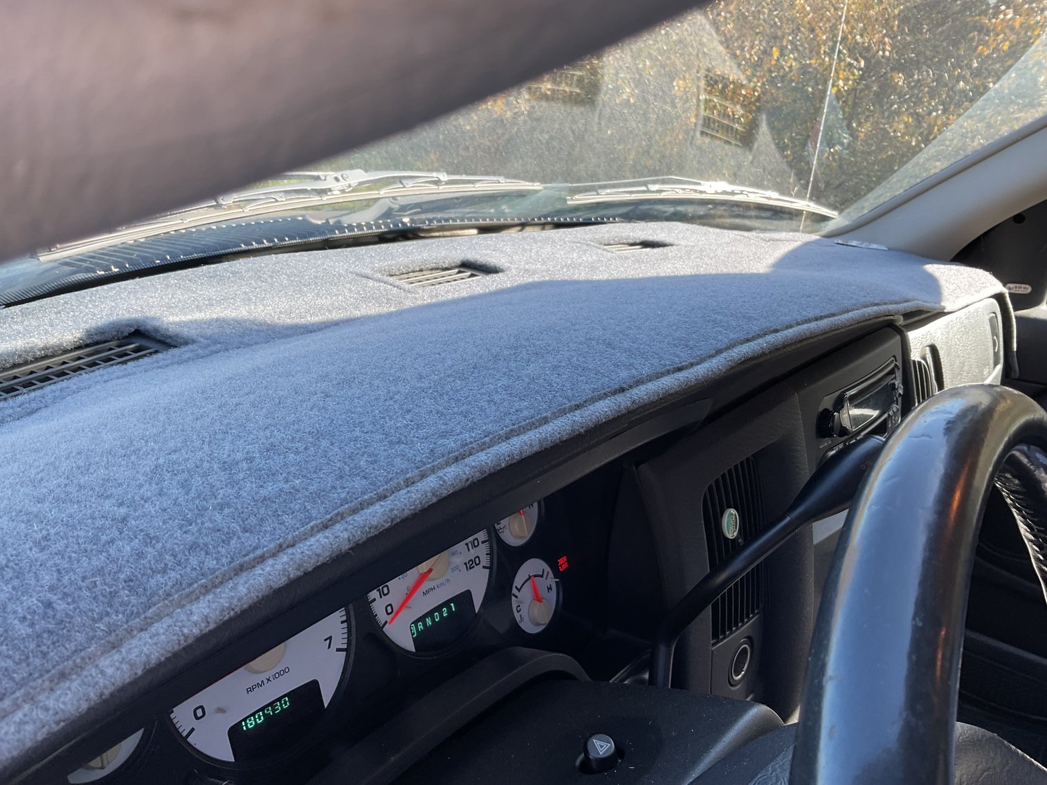 Image for 2002 Dodge RAM 1500 Pick Up Truck w/ Crew Cab