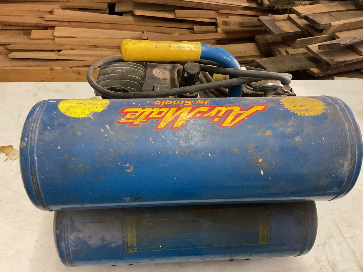 Image for AirMate by Emglo Air Compressor