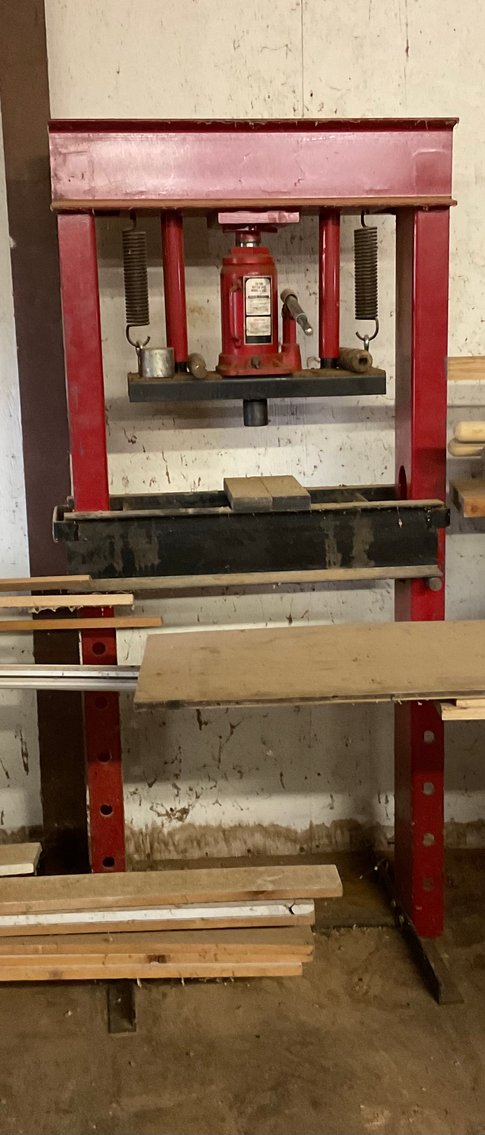 Image for 20 Ton Standing Press