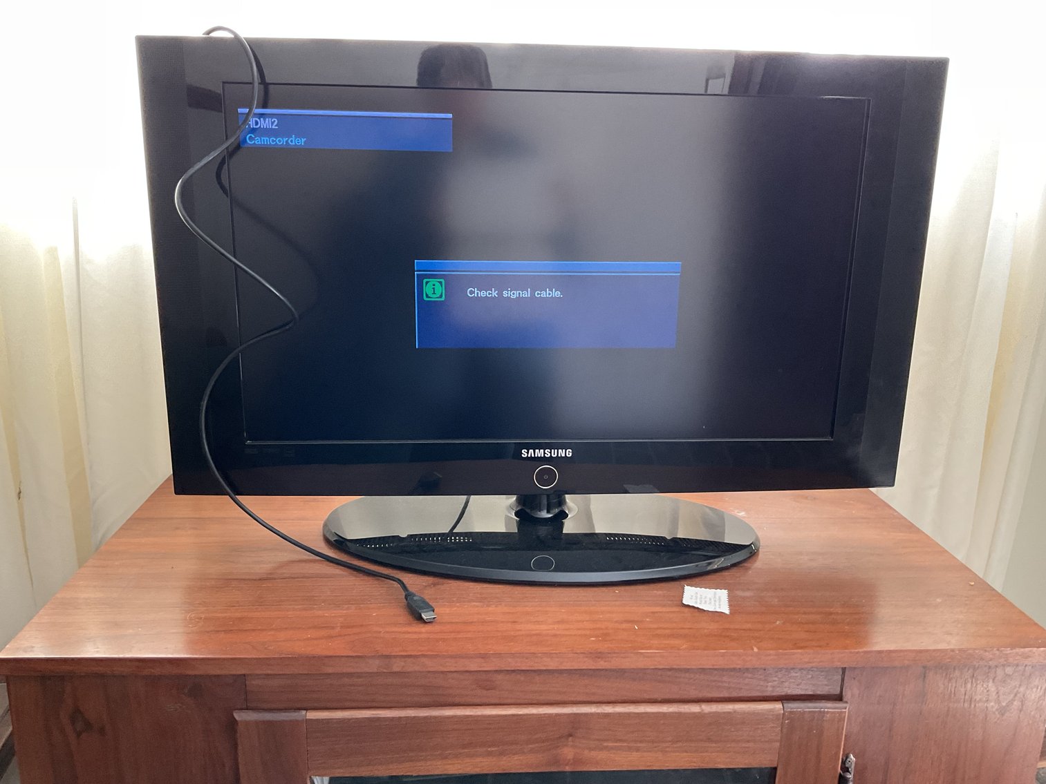 Image for Samsung TV 32” screen with Remote