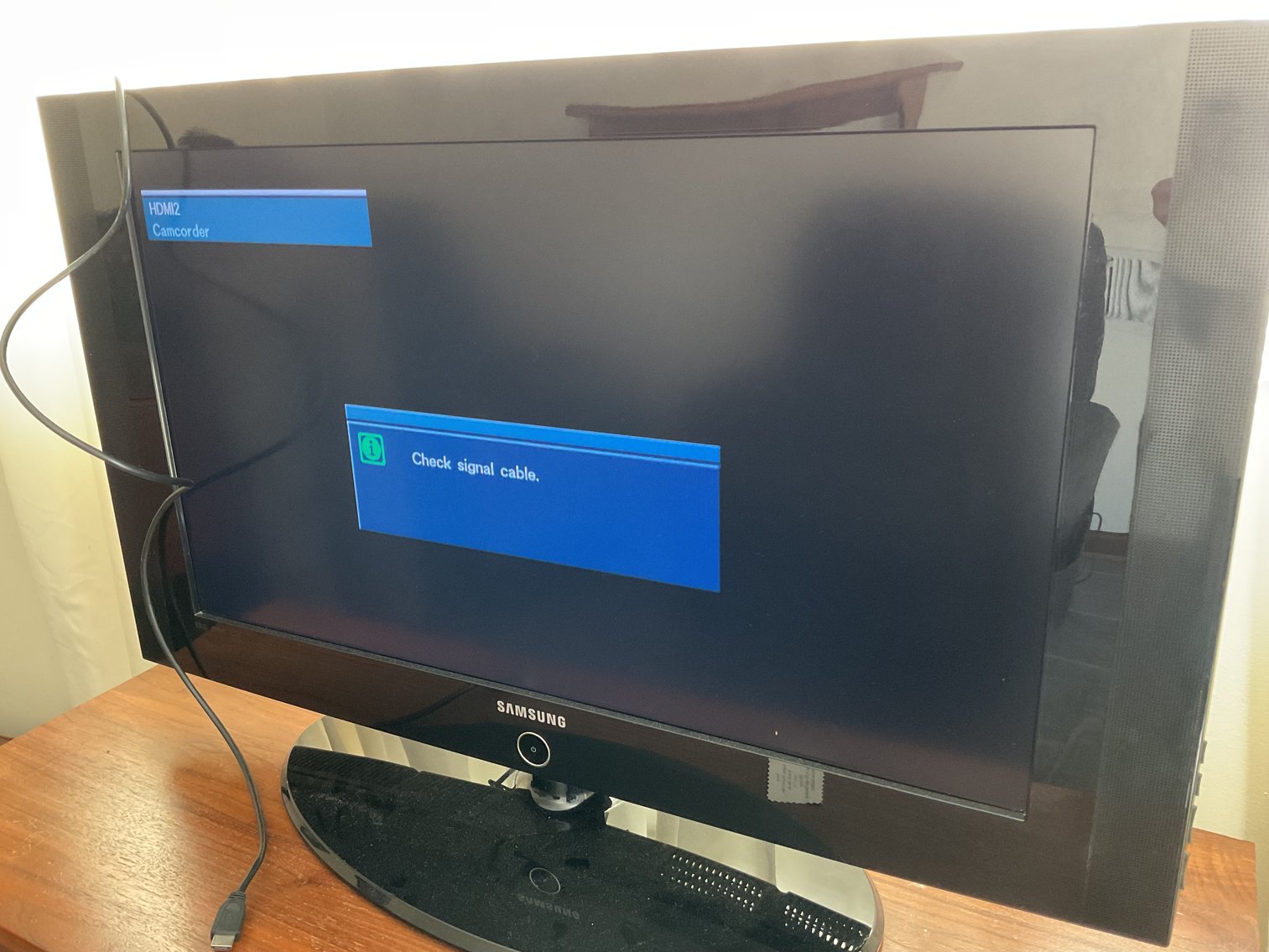 Image for Samsung TV 32” screen with Remote