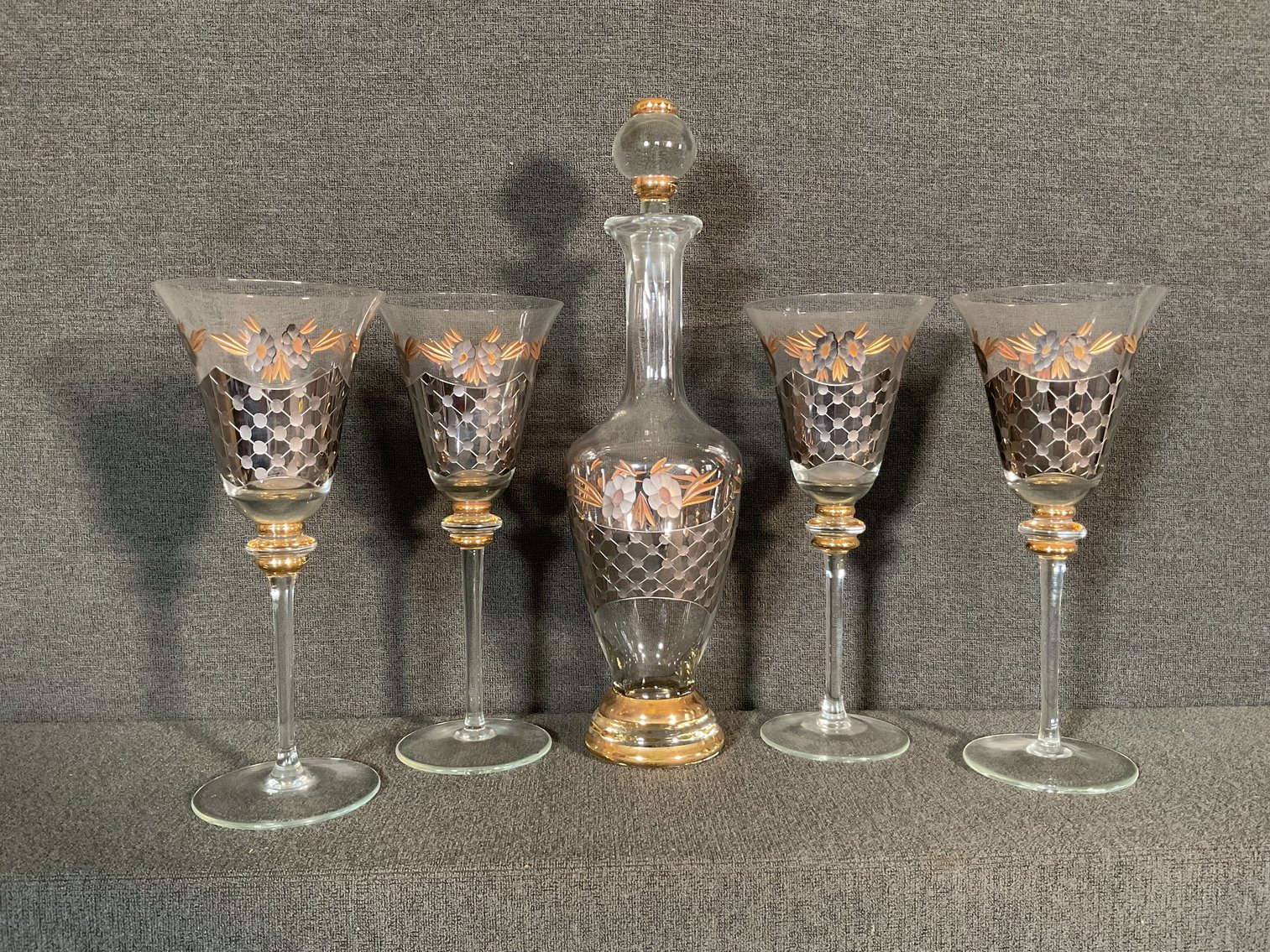 Image for Romanian “Corks Pop” Wine Set