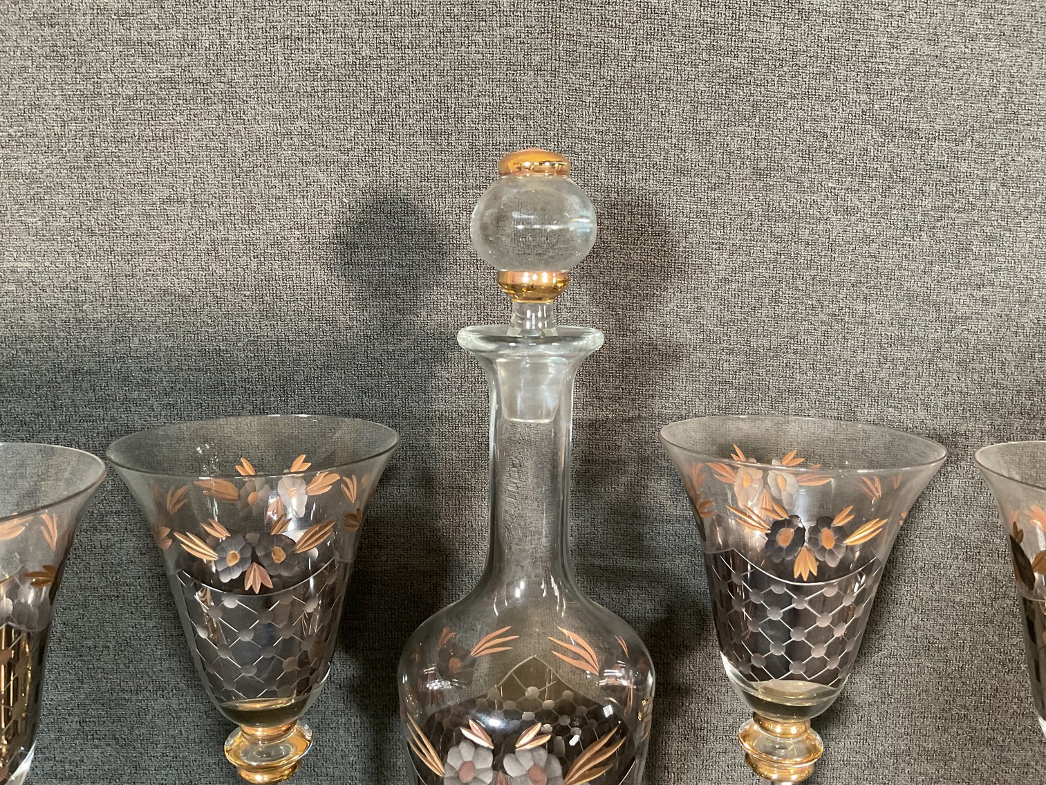 Image for Romanian “Corks Pop” Wine Set