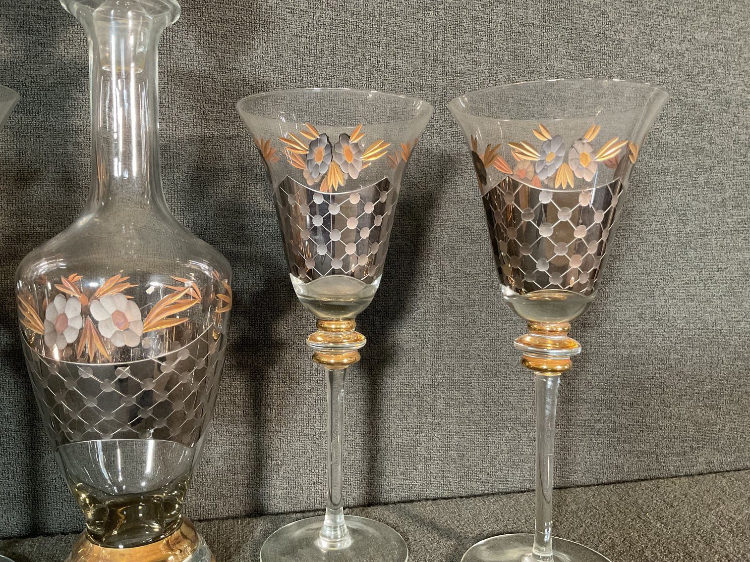 Image for Romanian “Corks Pop” Wine Set