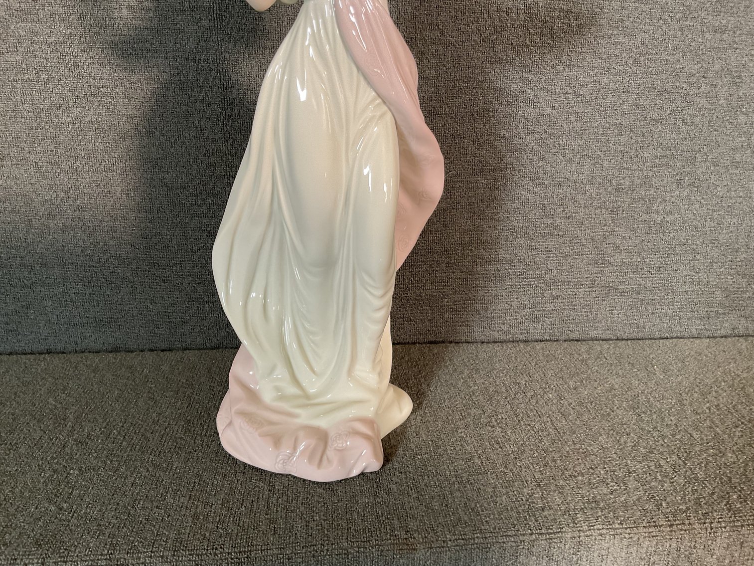 Image for “Autumn Romance” by Lladro