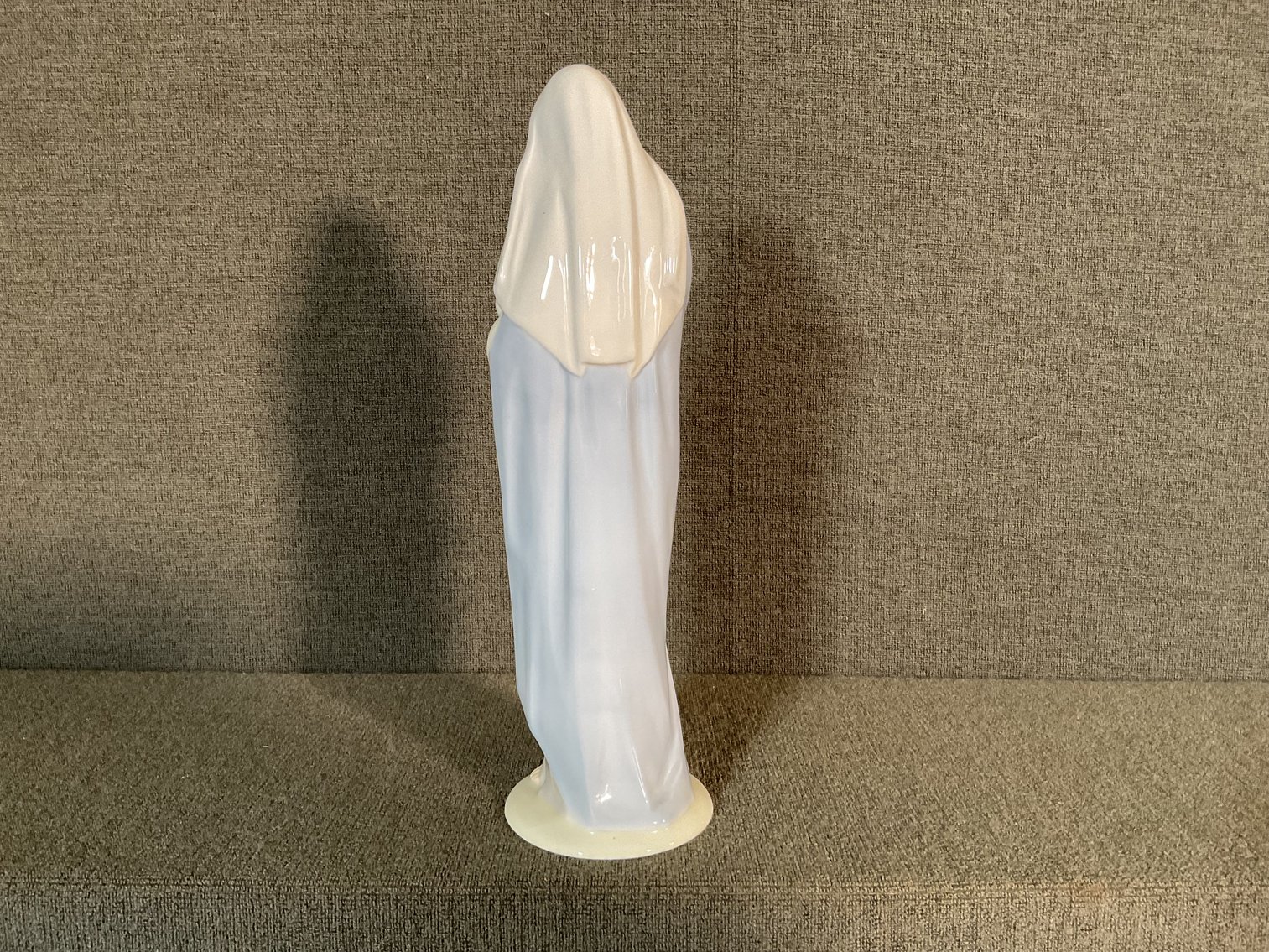 Image for Lladro Madonna - The Valencia Collection 1980