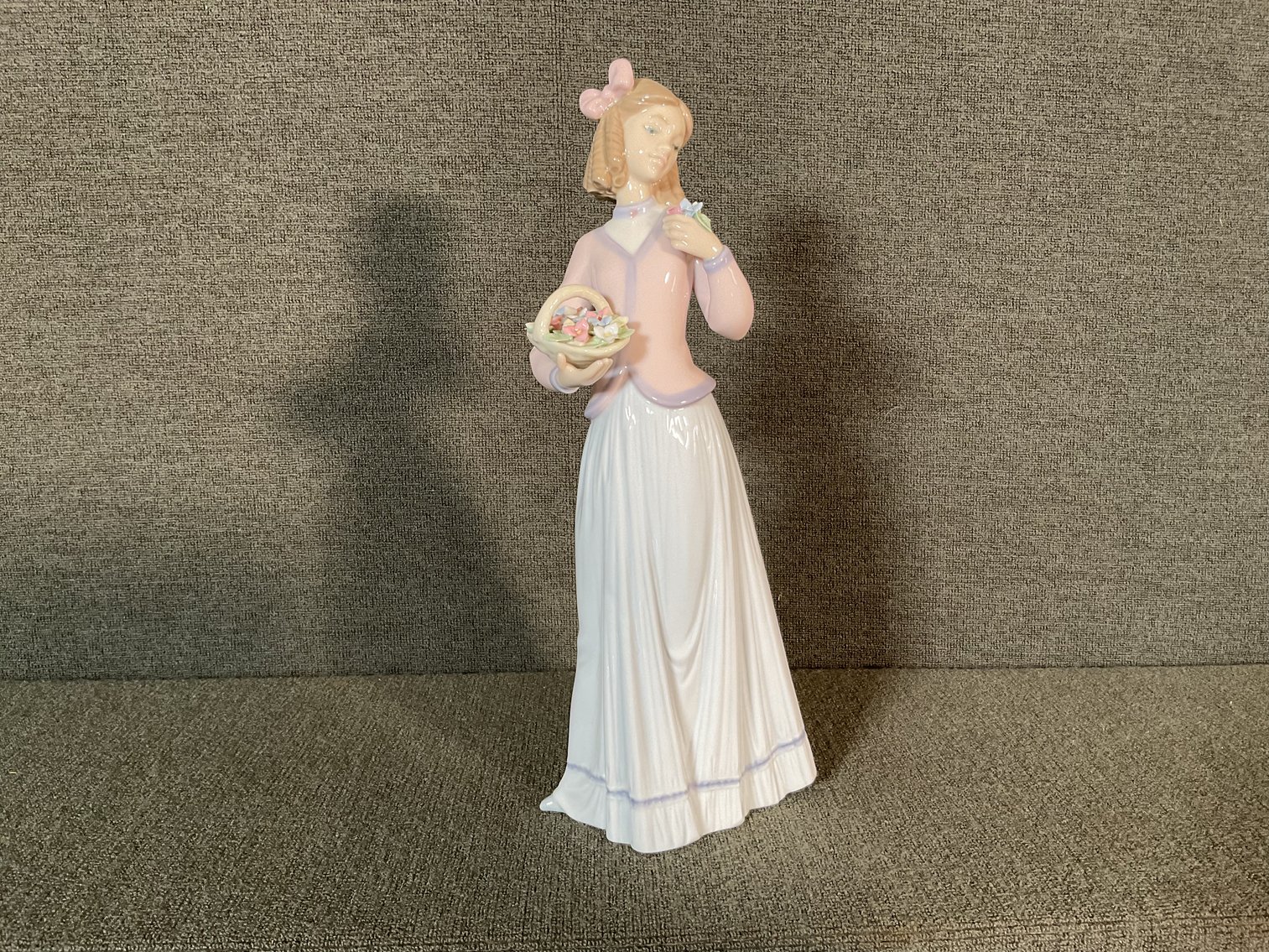 Image for “Innocence in Bloom” by Lladro