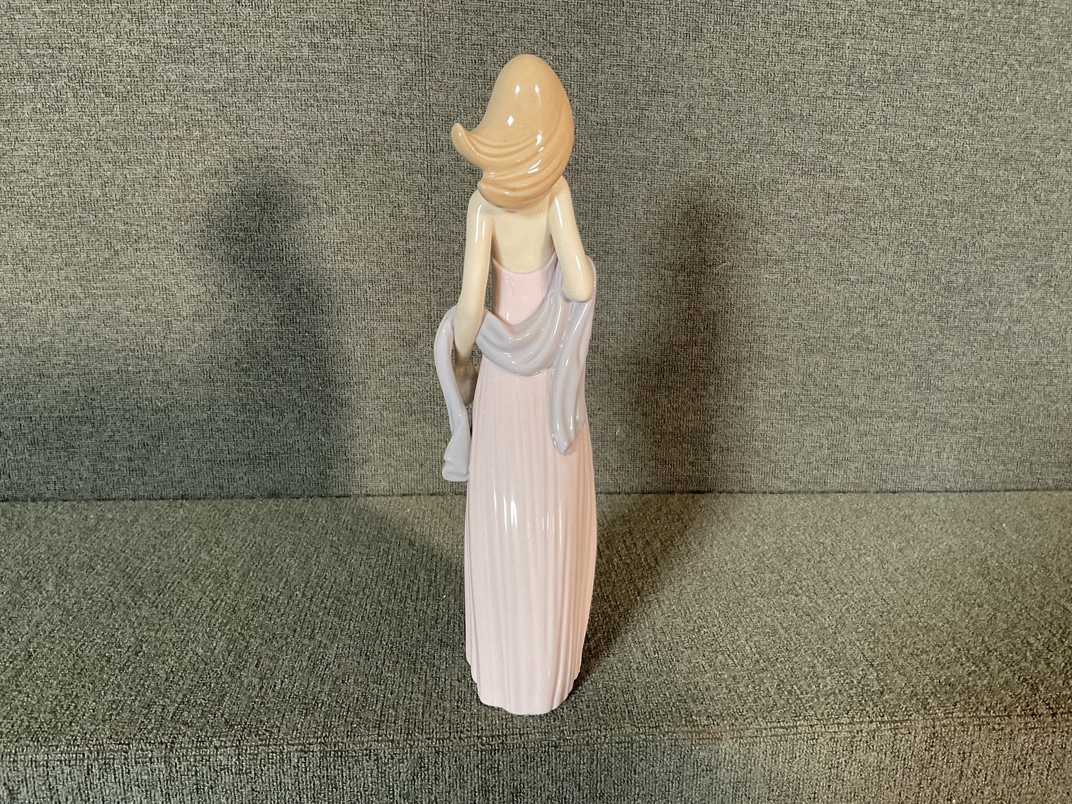 Image for “Ingenue” by Lladro