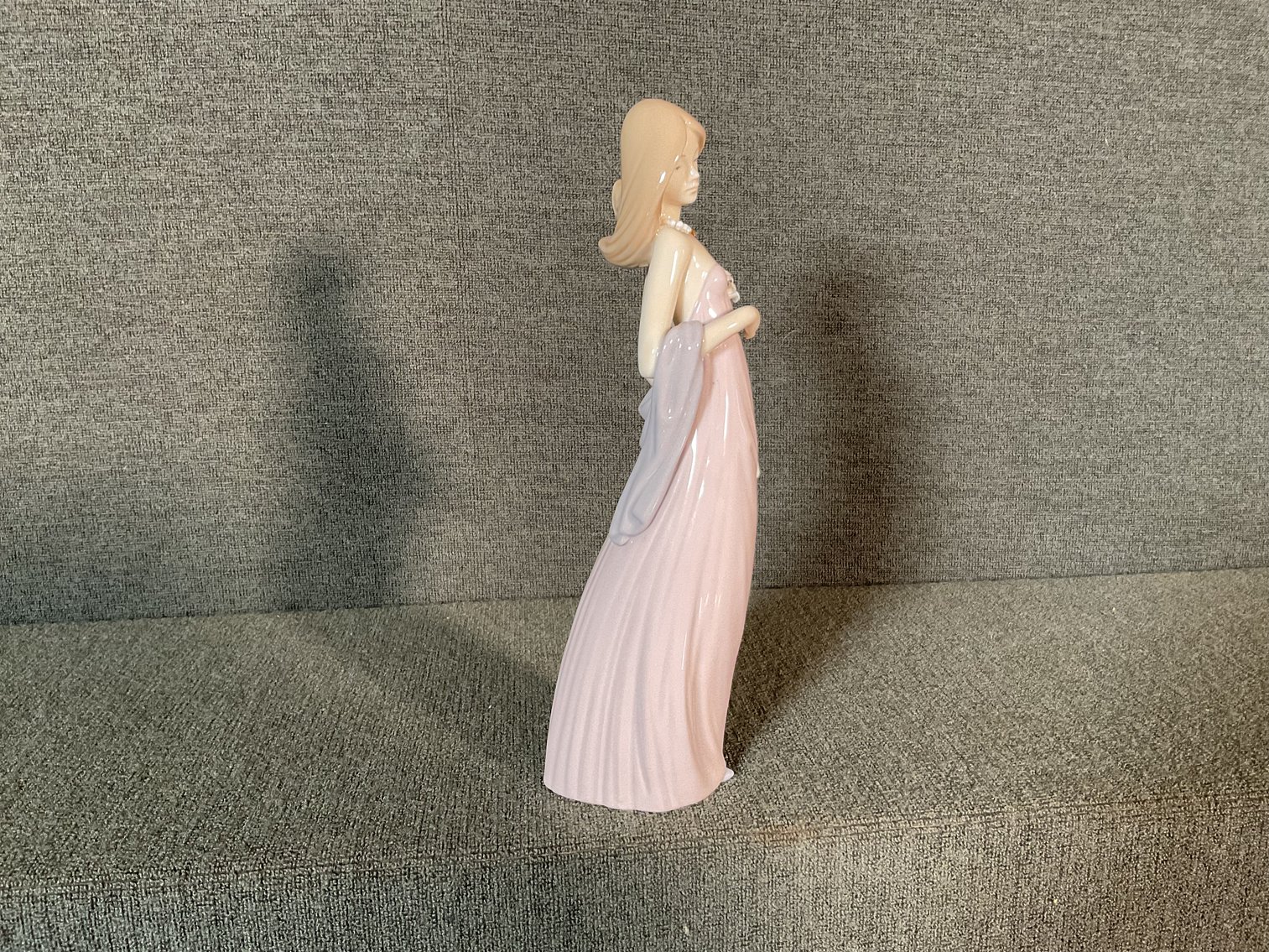 Image for “Ingenue” by Lladro