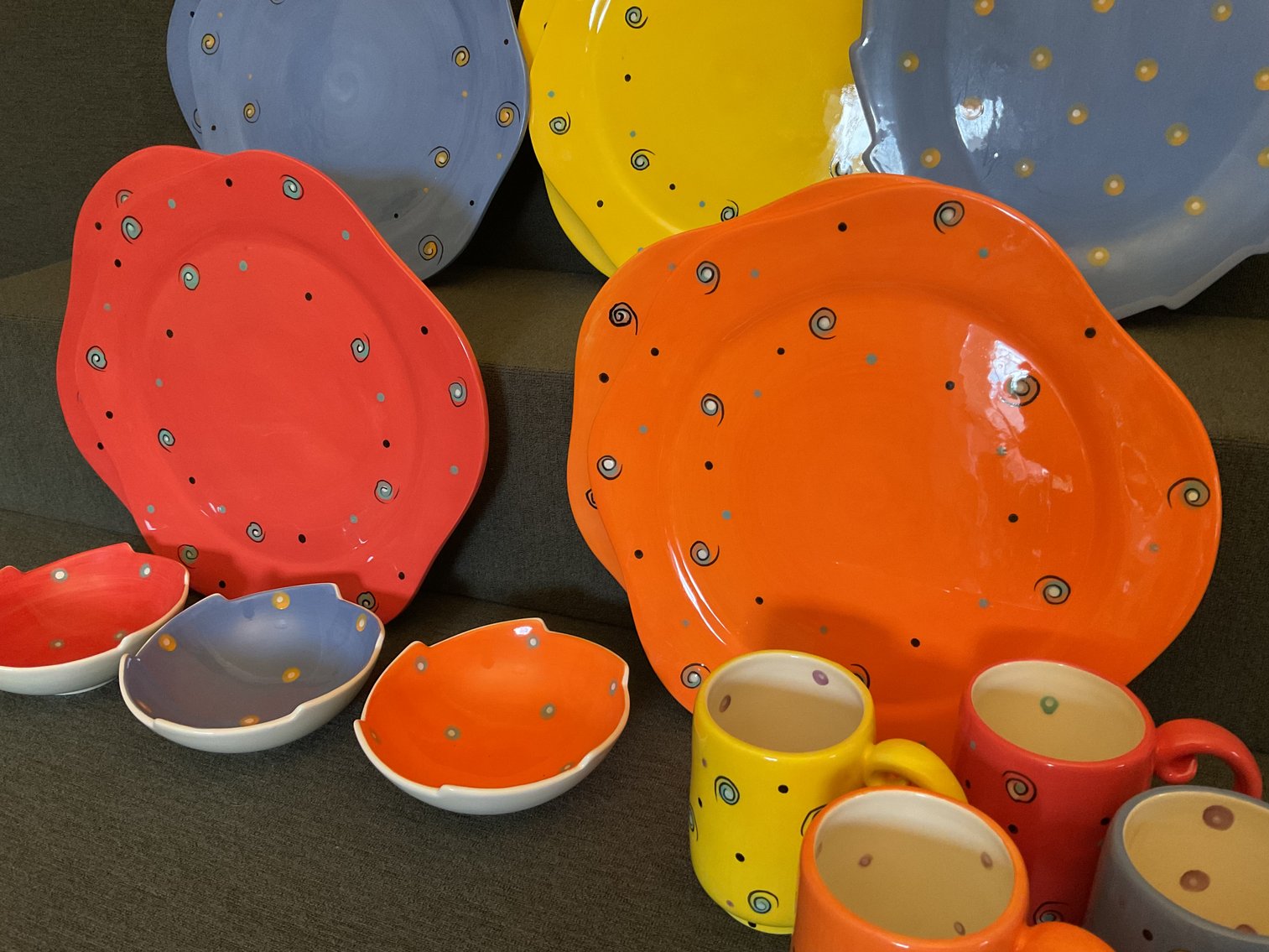 Image for Switzer Silverestri Dinnerware Set