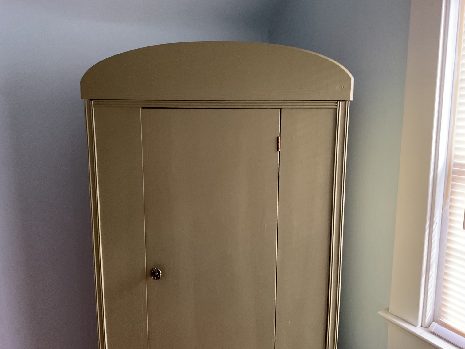 Image for Vintage Wardrobe with Cedar Back