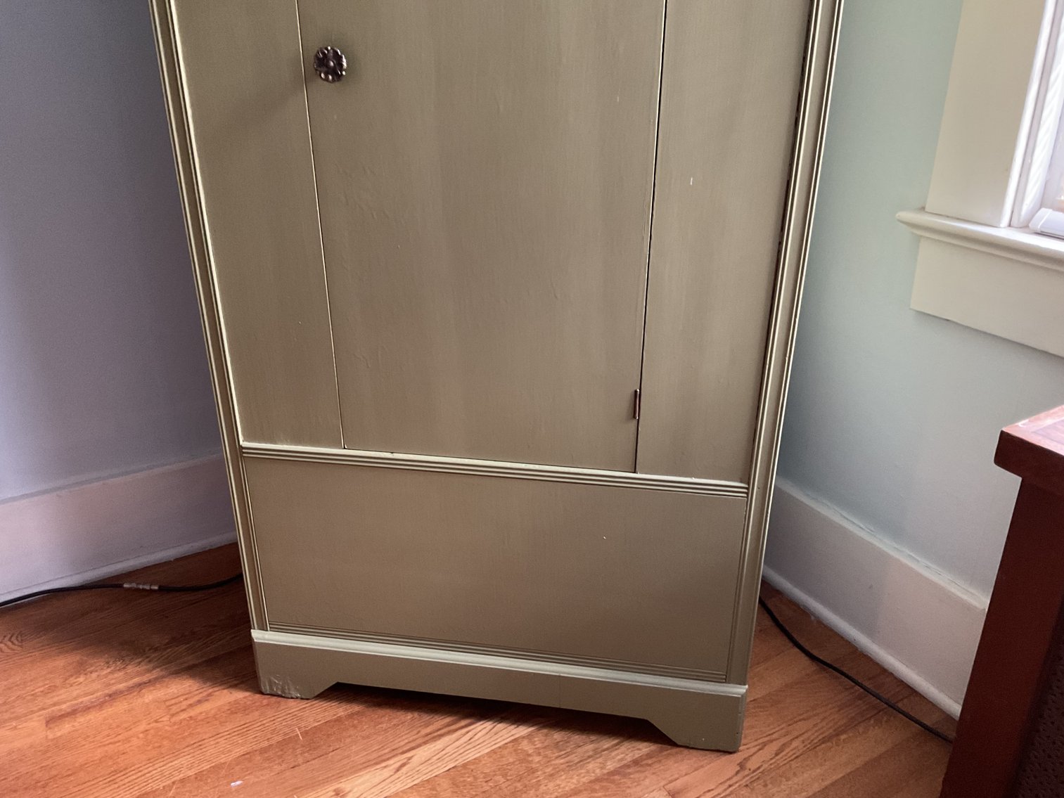 Image for Vintage Wardrobe with Cedar Back