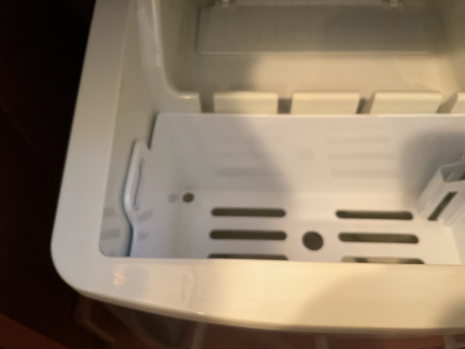 Image for Emerson Counter Top Ice Maker