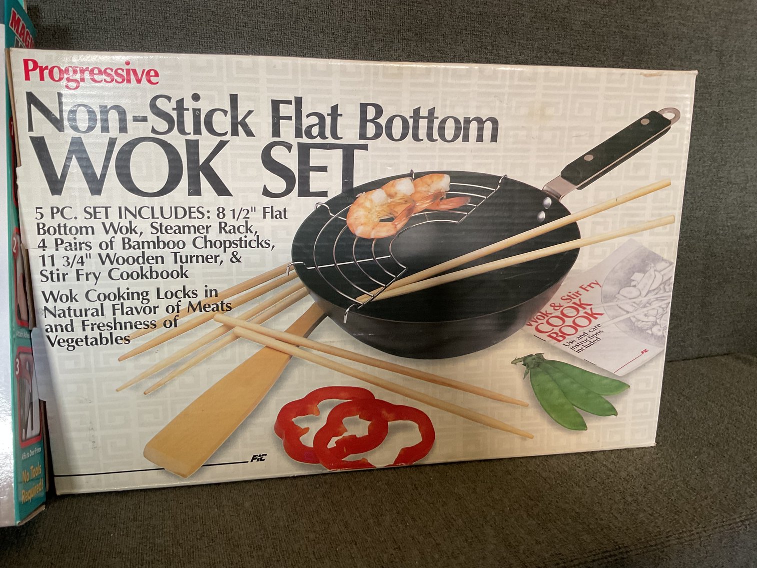 Image for Wok Set and Magic Mesh Door Screen