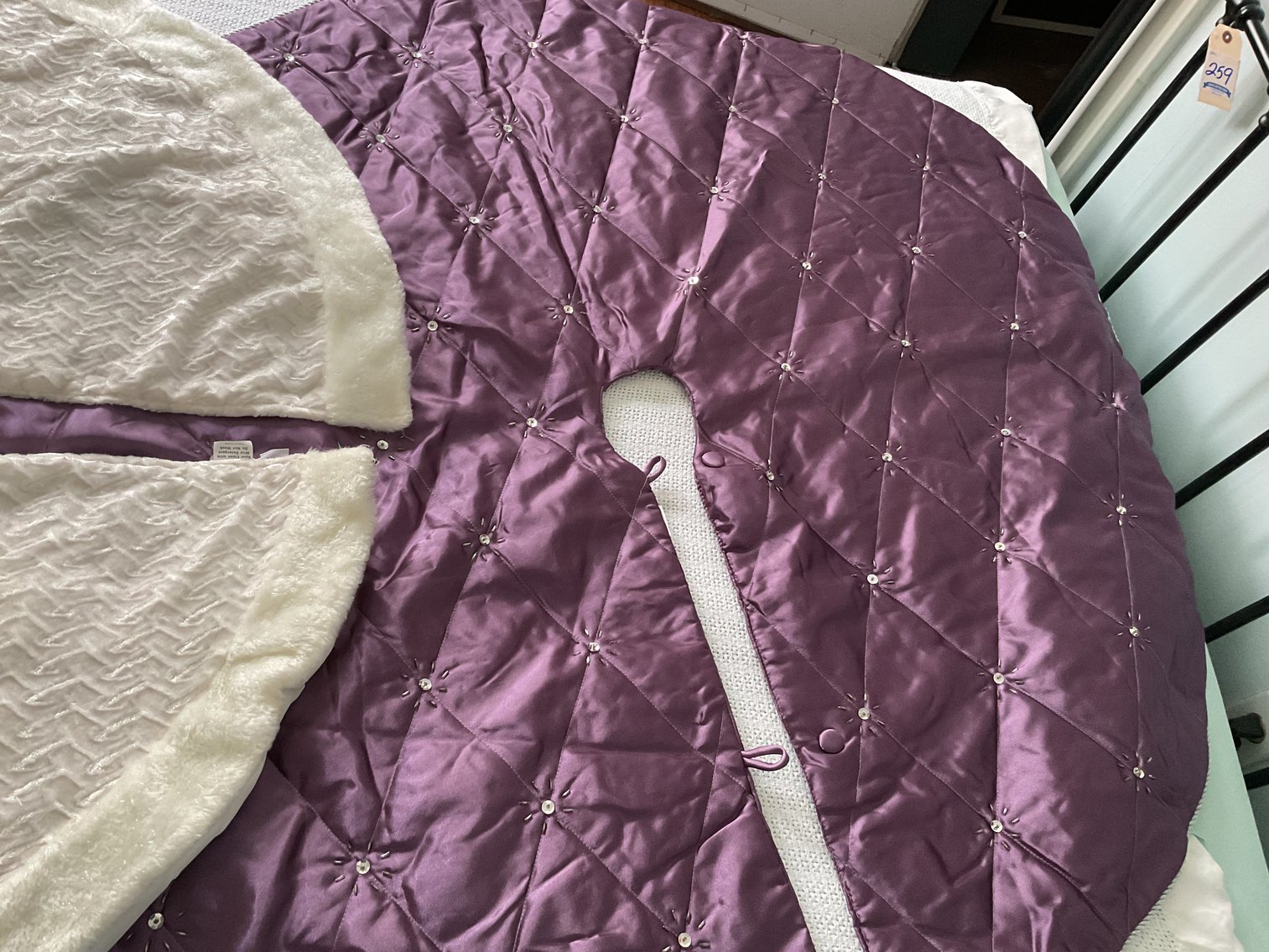 Image for Two Beautiful Christmas Tree Skirts