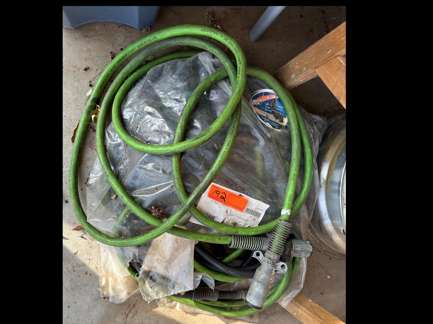 Image for Electrical connections for tractor trailer